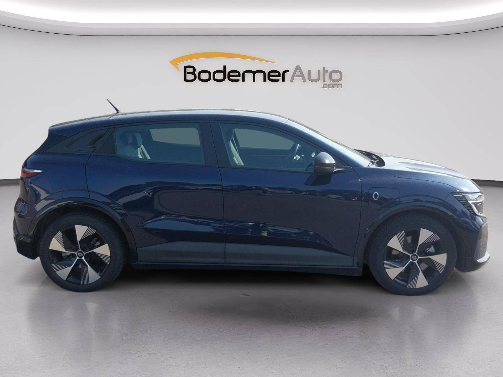 Vente en ligne Renault Megane E-Tech  EV60 220 ch super charge au prix de 22 990 €