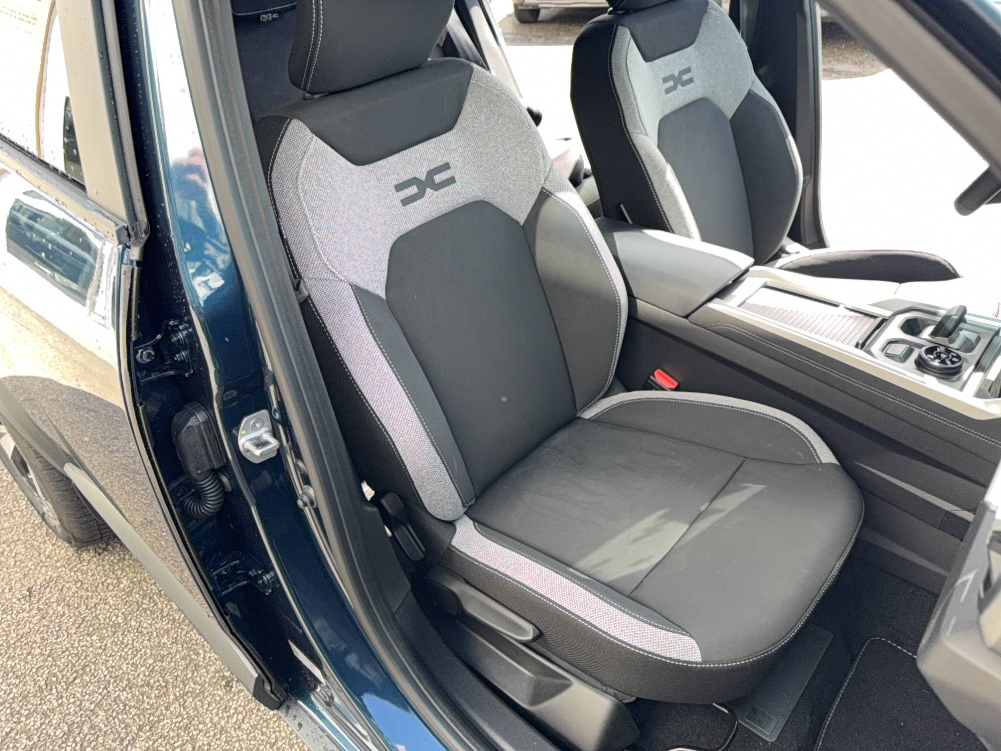Vente en ligne Dacia Bigster Bigster Hybrid-G 150 4x4 au prix de 33 590 €