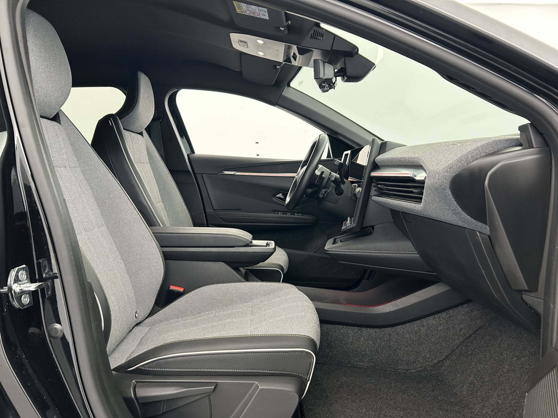 Vente en ligne Renault Megane E-Tech  EV60 220 ch super charge au prix de 21 990 €