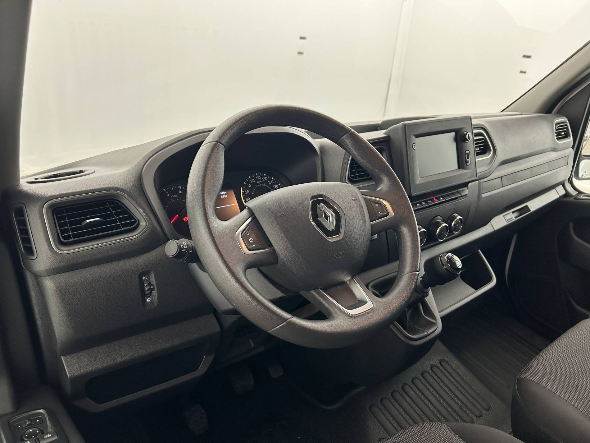 Vente en ligne Renault Master Fourgon MASTER FGN TRAC F3500 L2H2 BLUE DCI 150 au prix de 27 490 €