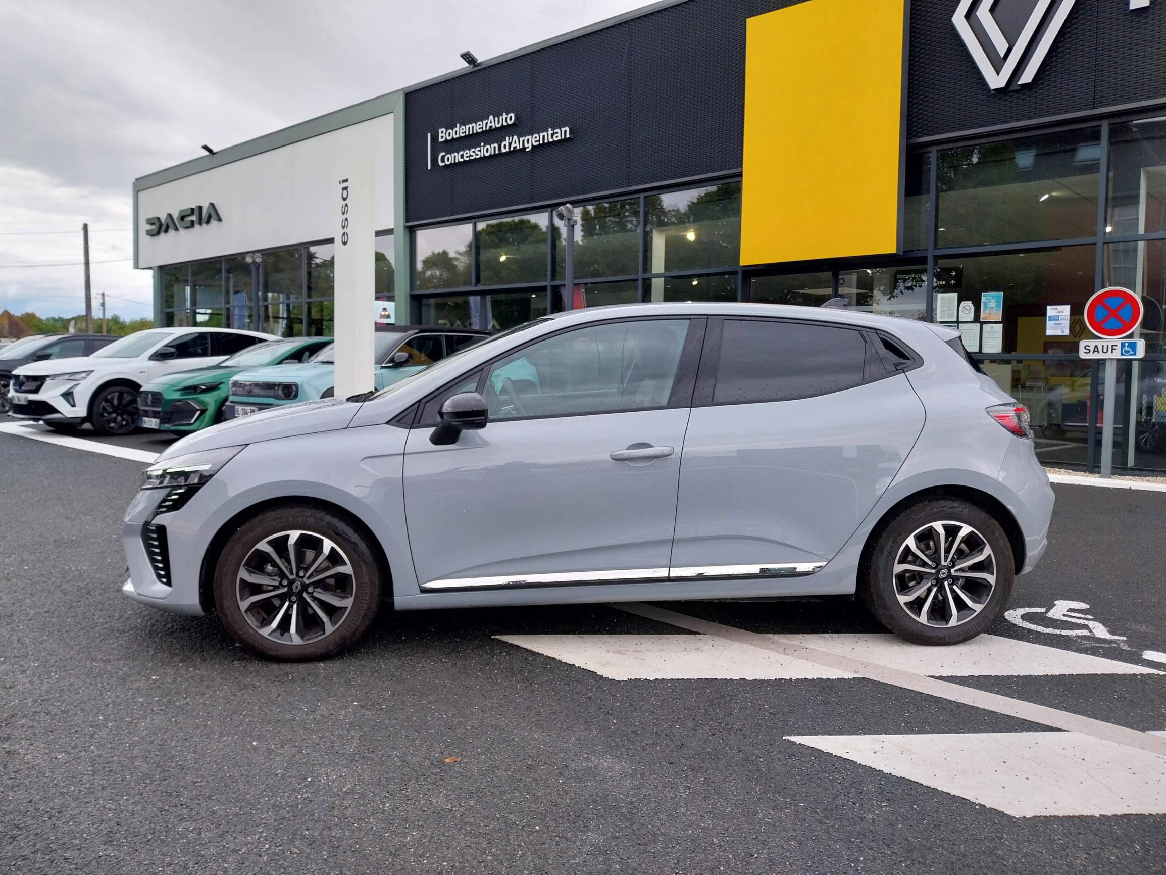 Vente en ligne Renault Clio 5 Clio TCe 90 ch GSR2 au prix de 19 000 €