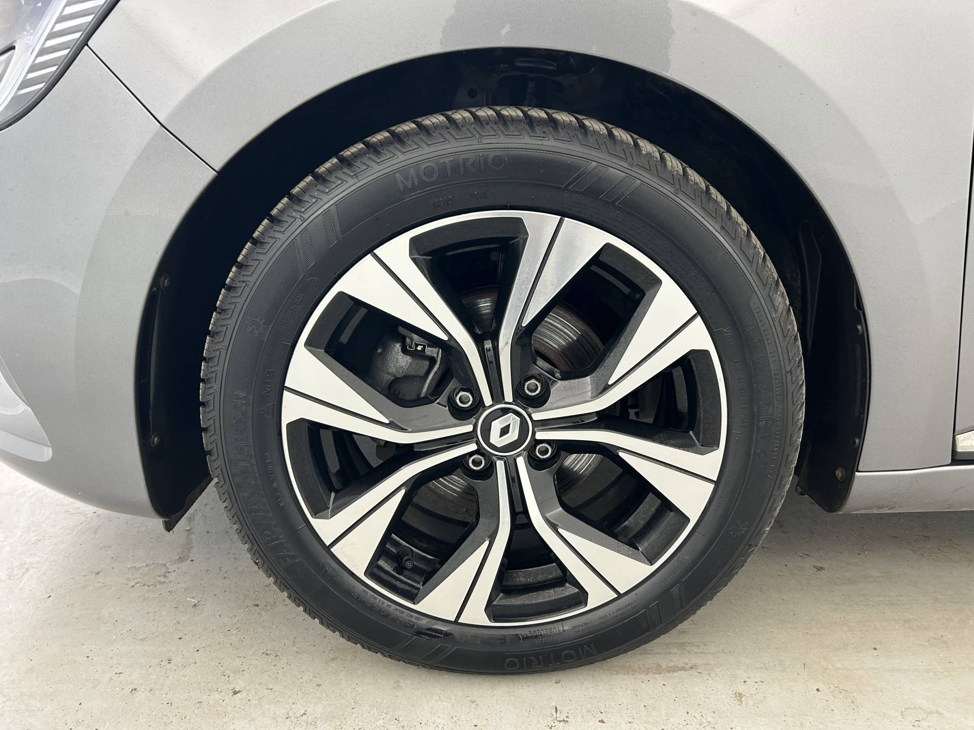 Vente en ligne Renault Clio 5 Clio TCe 90 au prix de 13 790 €