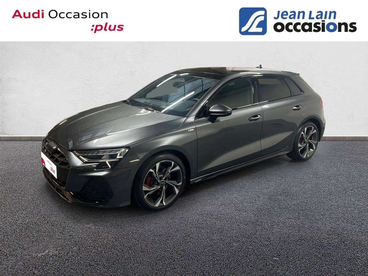 Vente en ligne AUDI A3 SPORTBACK A3 Sportback 35 TFSI Mild Hybrid 150 S tronic 7 S line de 2026 au prix de 49 548 €