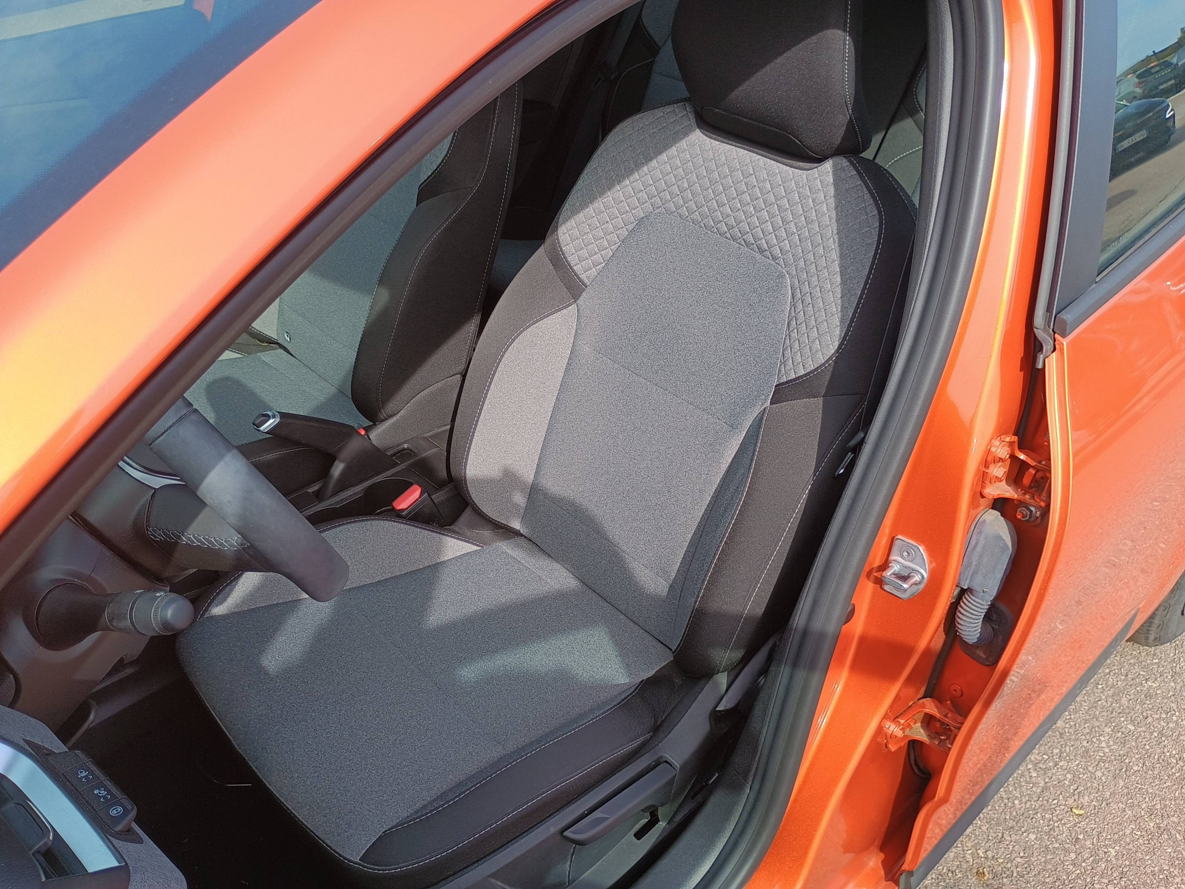 Vente en ligne Renault Clio 5 Clio Eco-G 100 ch GSR2 au prix de 14 291 €
