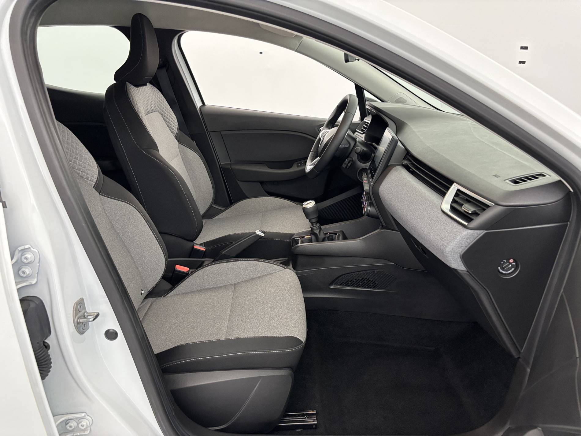 Vente en ligne Renault Clio 5 Clio TCe 90 au prix de 14 690 €