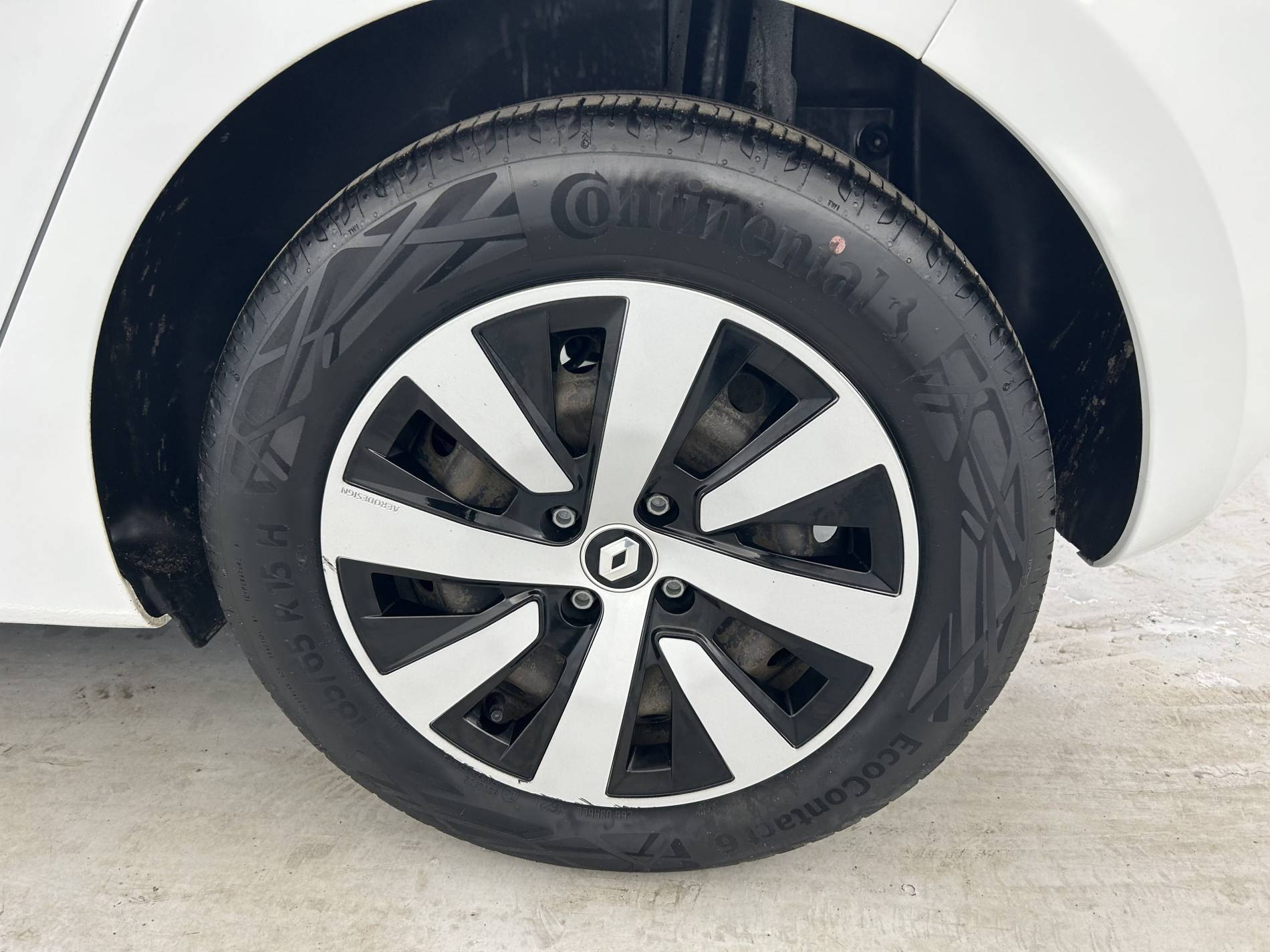 Vente en ligne Renault Clio 5 Clio SCe 65 au prix de 12 590 €