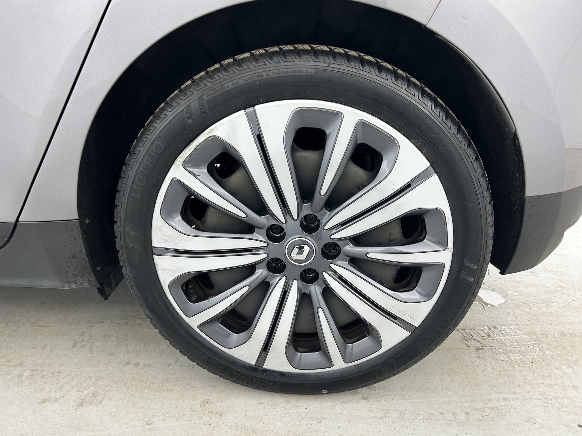 Vente en ligne Renault Scenic 4 Scenic TCe 115 FAP - 21 au prix de 14 790 €