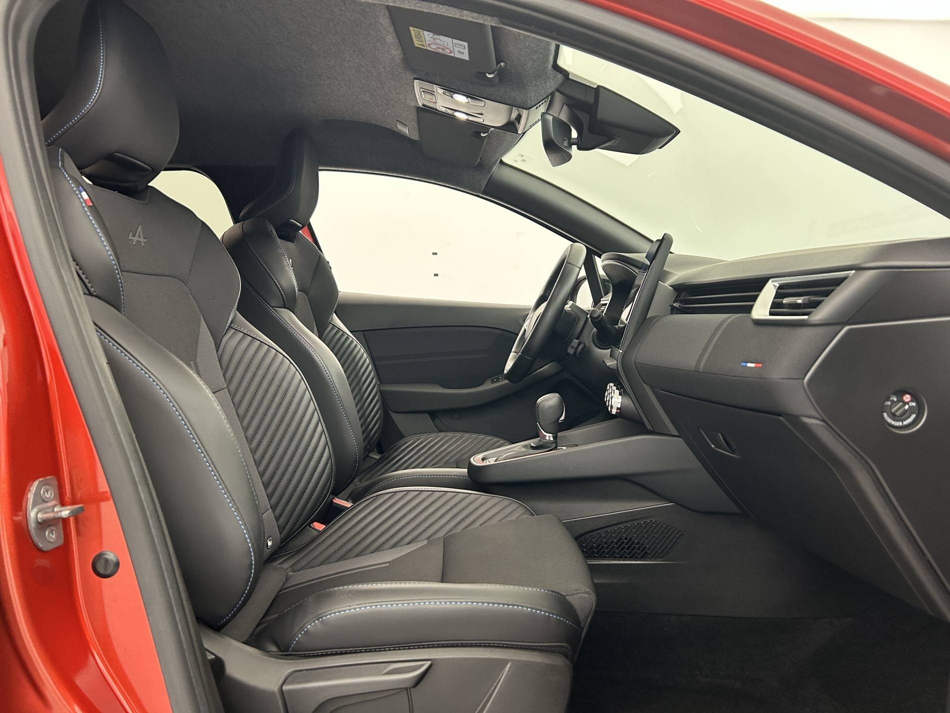 Vente en ligne Renault Clio 5 Clio E-Tech full hybrid 145 au prix de 20 990 €