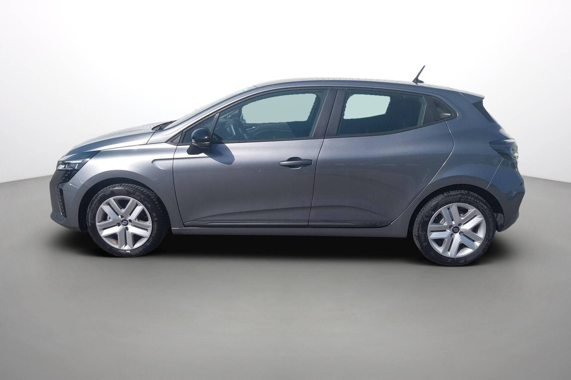 Vente en ligne Renault Clio 5 Clio Blue dCi 100 ch au prix de 18 500 €