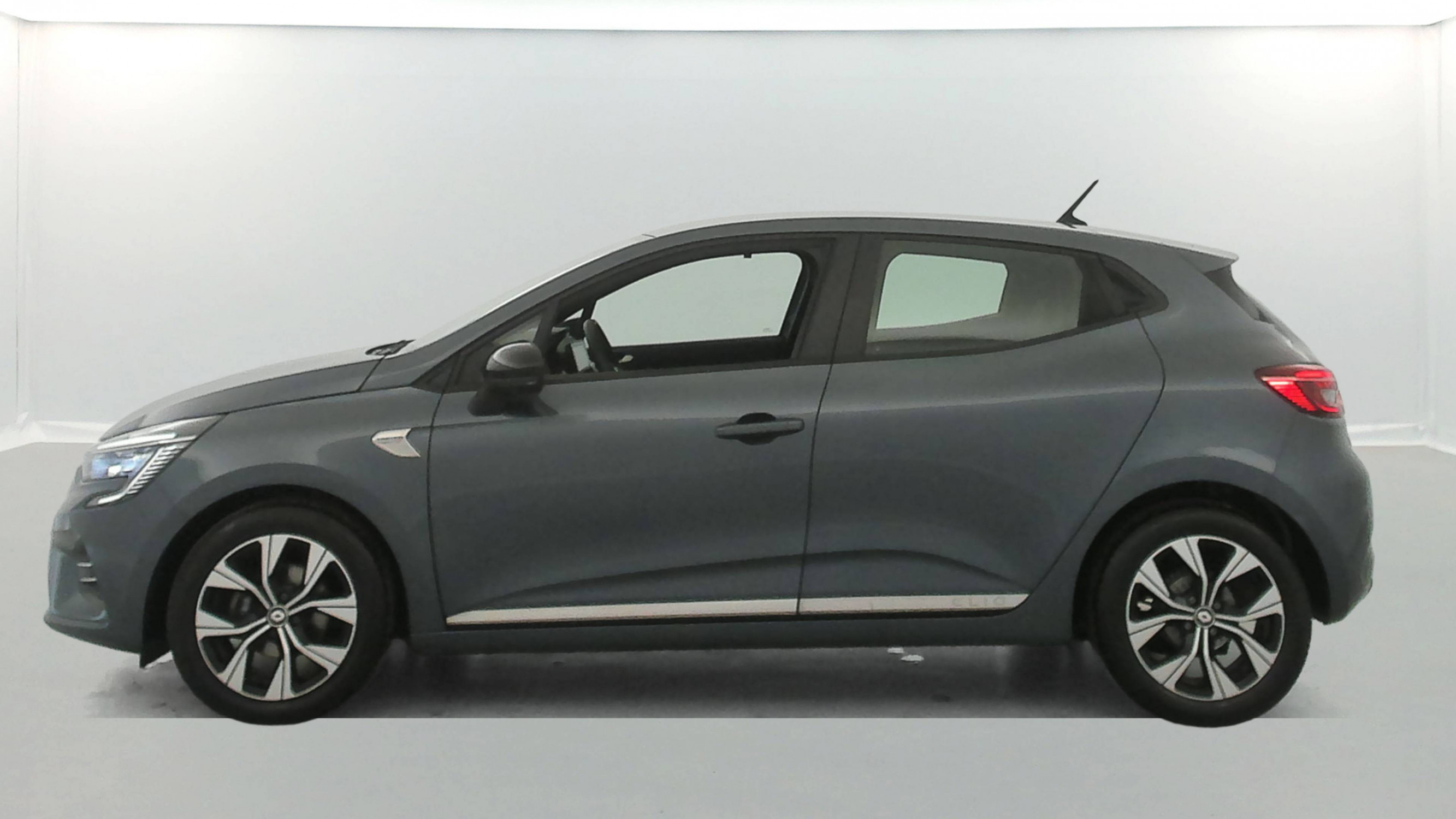 Vente en ligne Renault Clio 5 Clio TCe 90 - 21N au prix de 14 990 €