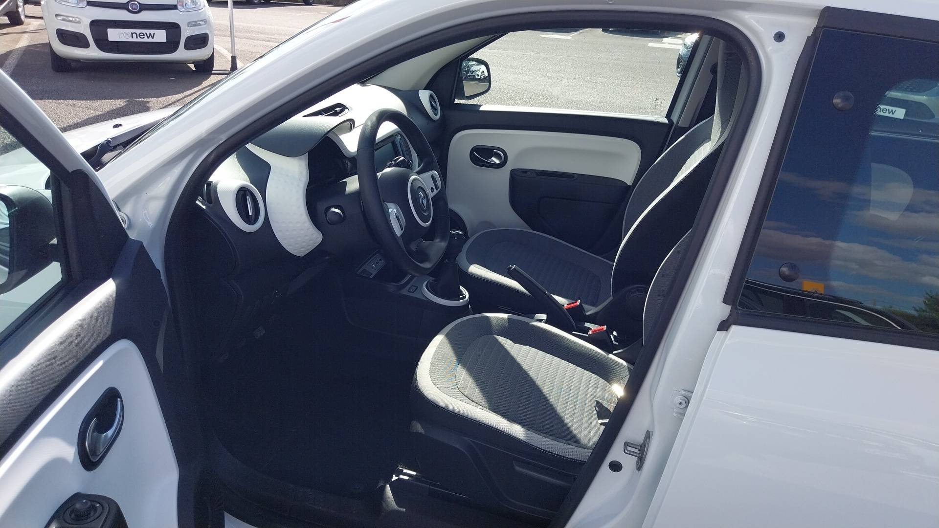 Vente en ligne Renault Twingo 3  SCe 65 - 21 au prix de 11 990 €