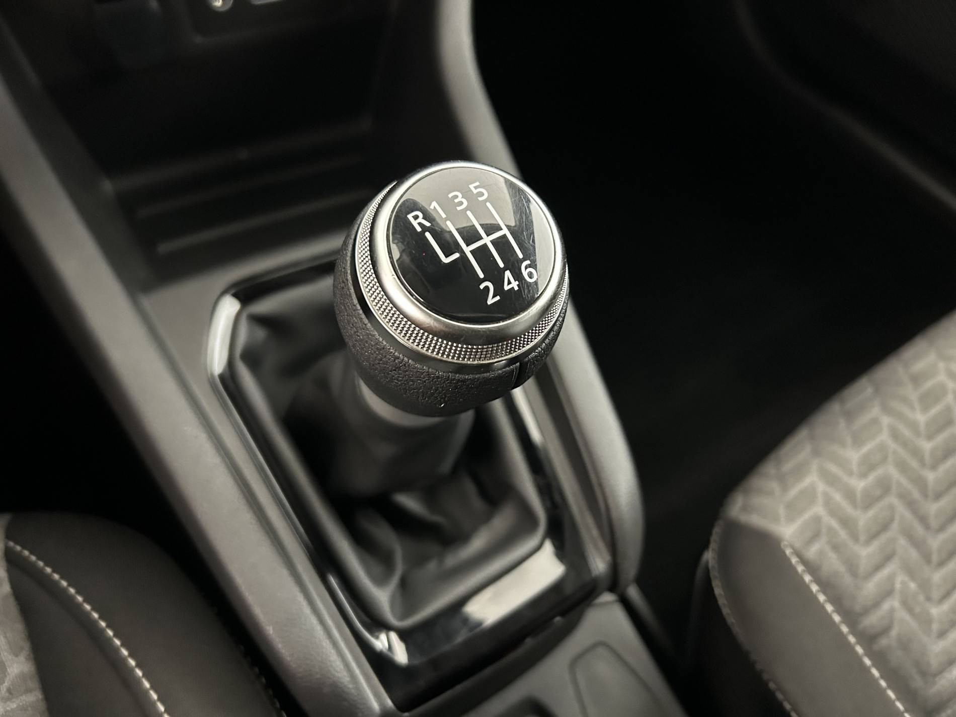 Vente en ligne Renault Clio 5 Clio TCe 90 au prix de 14 990 €