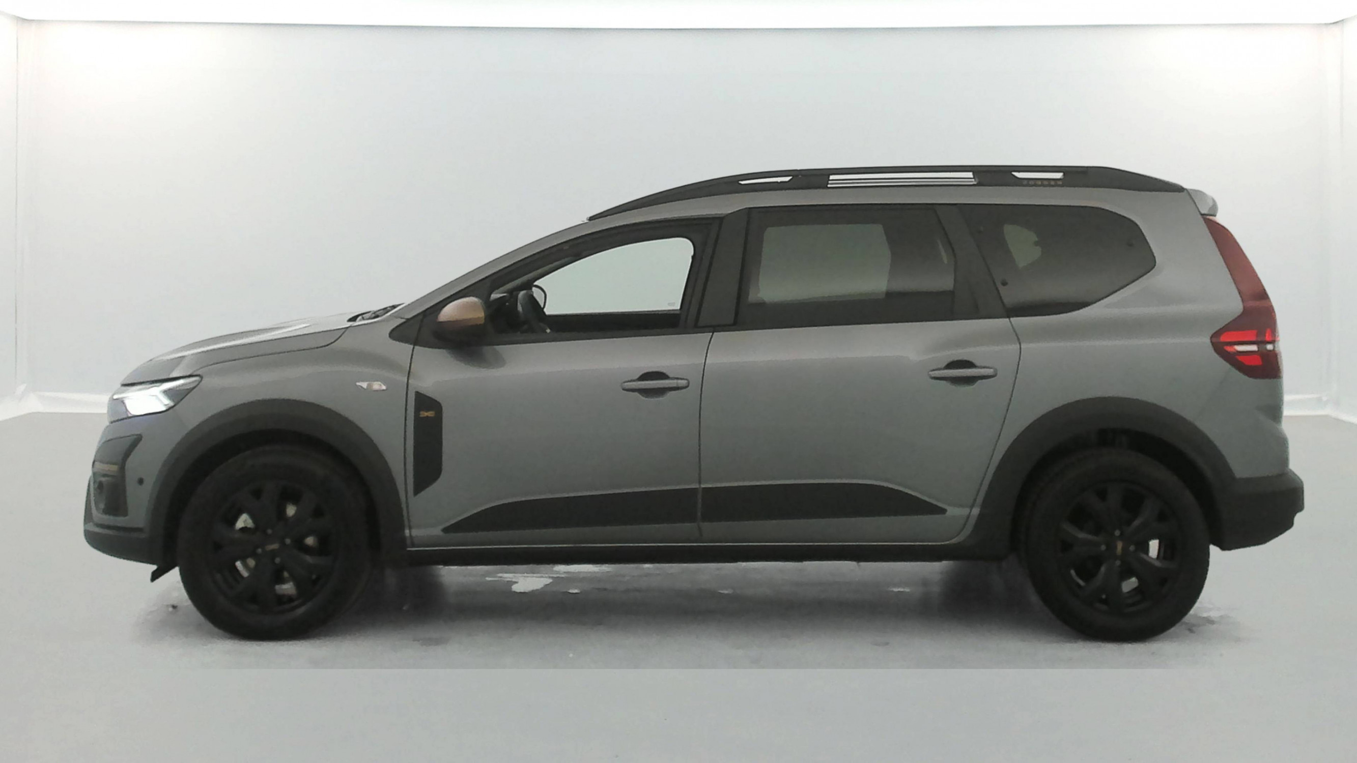 Vente en ligne Dacia Jogger  Hybrid 140 7 places GSR2 au prix de 24 590 €