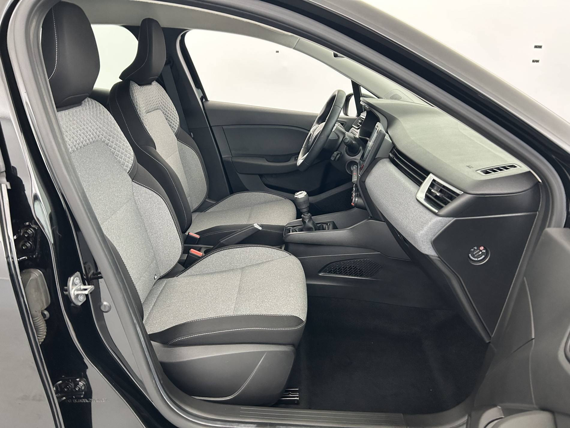 Vente en ligne Renault Clio 5 Clio TCe 90 ch GSR2 au prix de 14 990 €