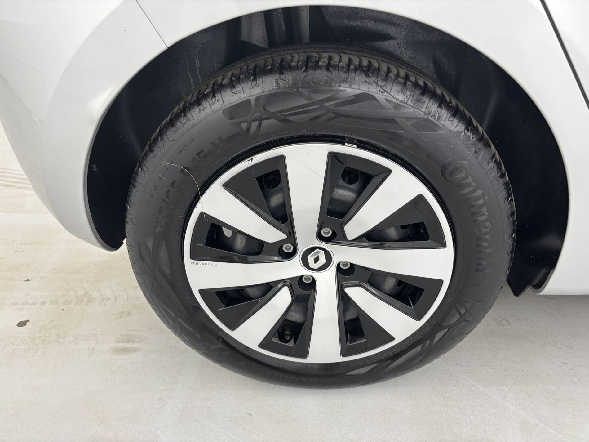 Vente en ligne Renault Clio 5 Clio TCe 90 au prix de 12 990 €