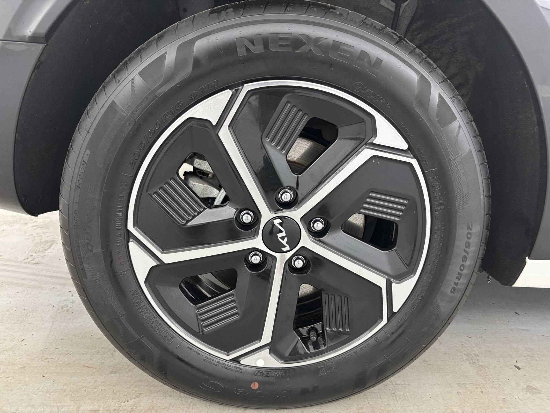 Vente en ligne Kia Niro  1.6 GDi 171 ch PHEV DCT6 au prix de 27 490 €