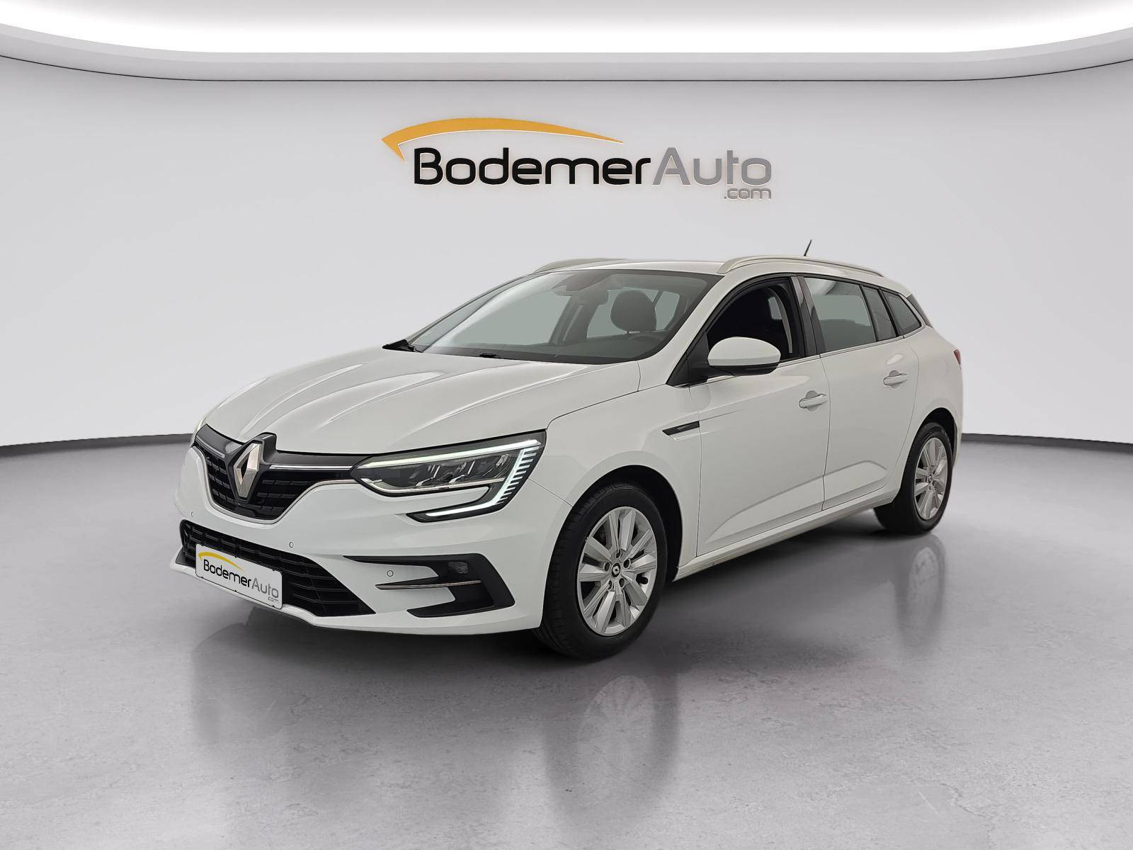 Renault Megane 4 Estate Mégane IV Estate TCe 140 EDC FAP - 21N occasion de 2022 en vente à Châteaulin