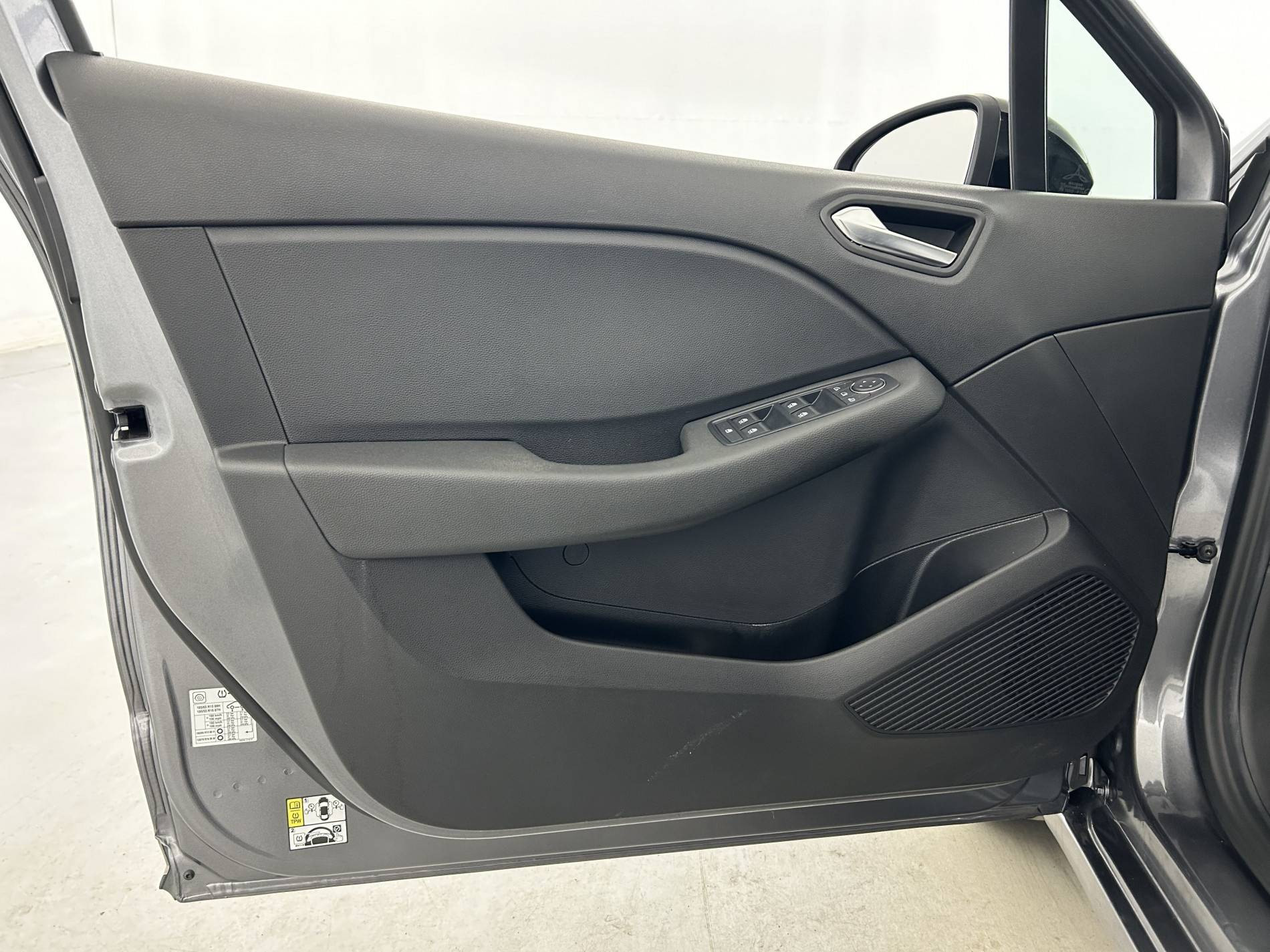 Vente en ligne Renault Clio 5 Clio TCe 90 au prix de 14 990 €