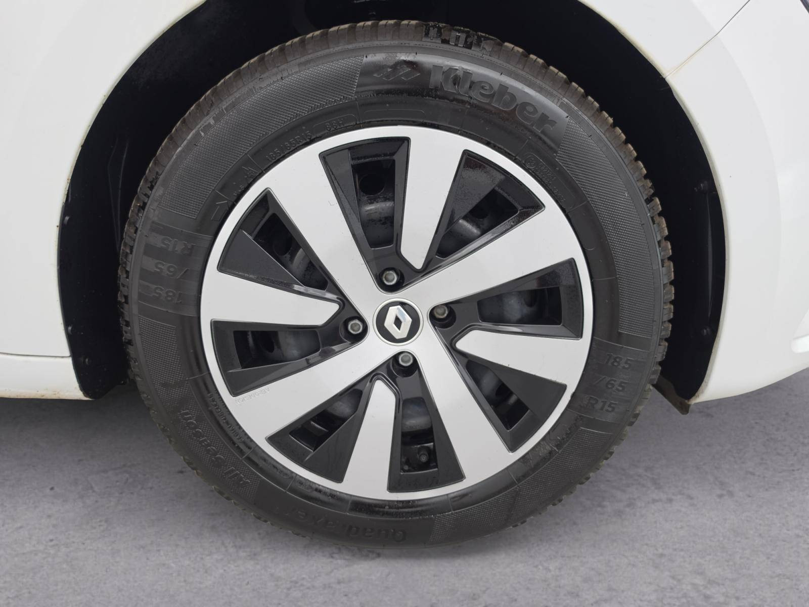 Vente en ligne Renault Clio 5 Clio TCe 90 au prix de 13 990 €
