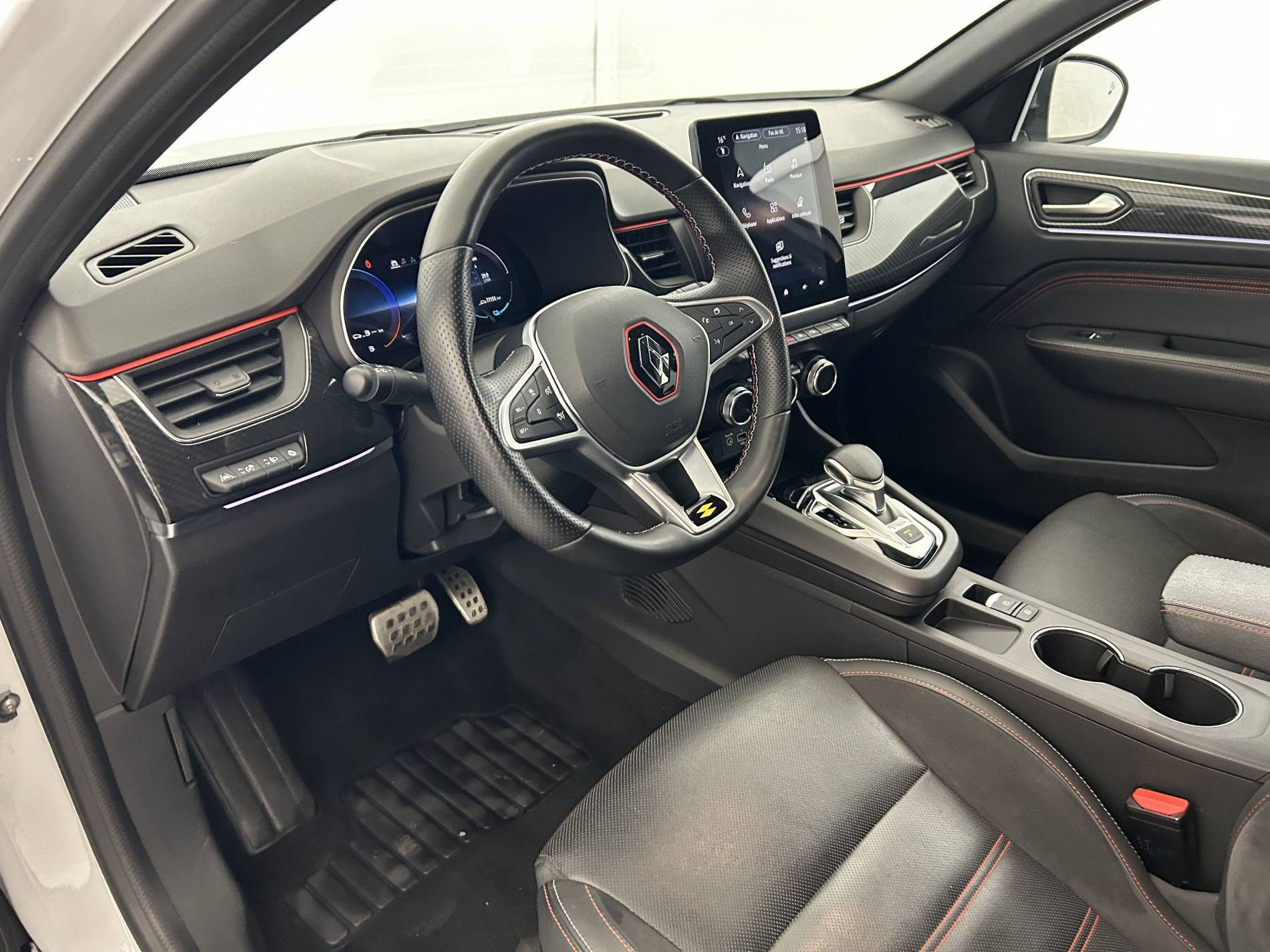 Vente en ligne Renault Arkana  E-Tech hybride 145 au prix de 20 000 €