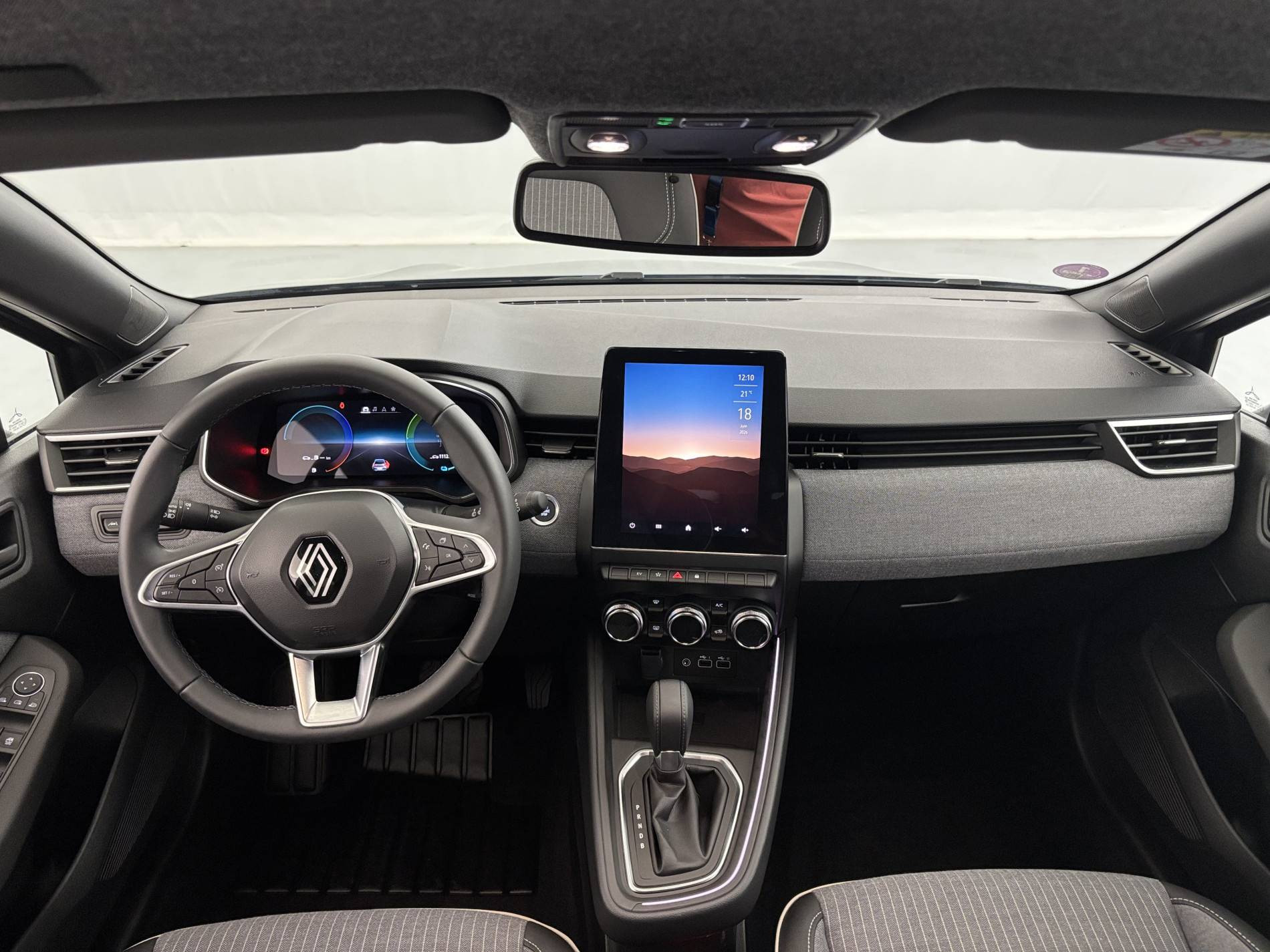 Vente en ligne Renault Clio 5 Clio E-Tech full hybrid 145 au prix de 19 990 €