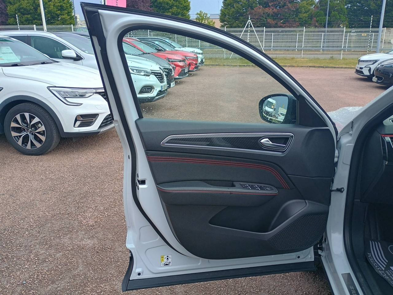 Vente en ligne Renault Arkana  E-Tech 145 - 21B au prix de 23 490 €