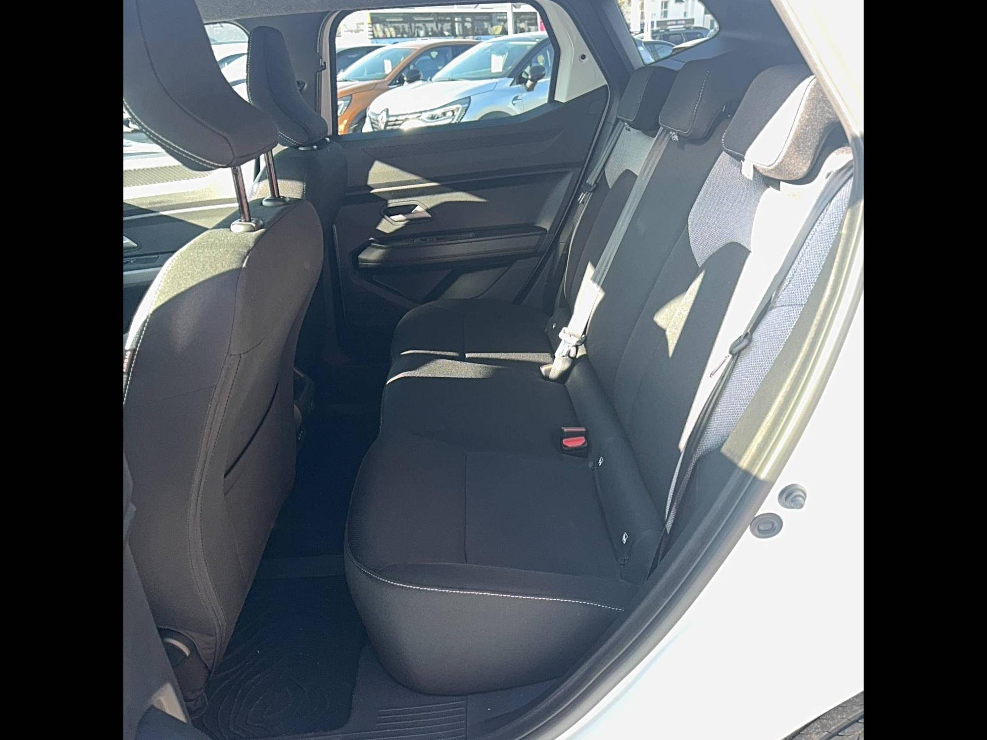 Vente en ligne Dacia Duster  Hybrid 155 au prix de 28 200 €