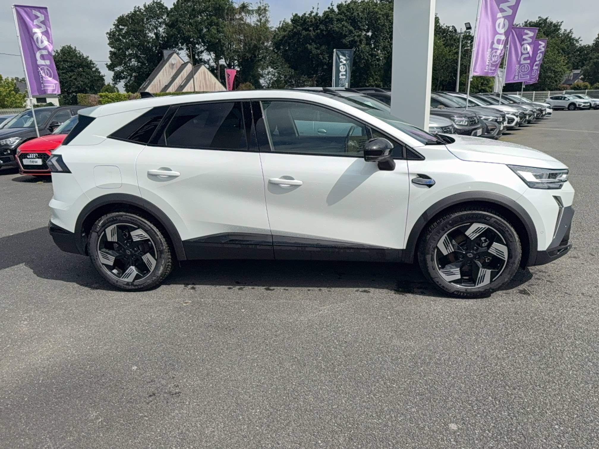 Vente en ligne Renault Symbioz  E-Tech full hybrid 145 au prix de 28 990 €