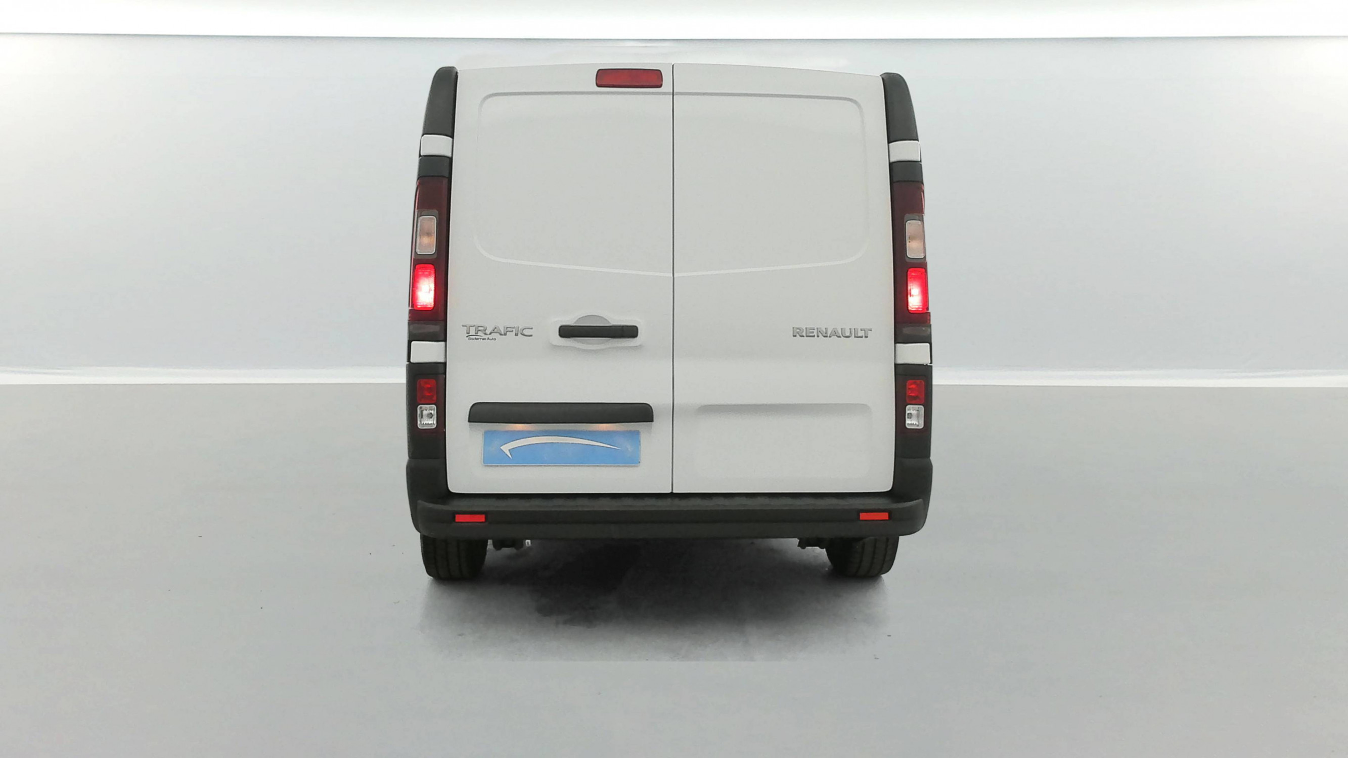 Vente en ligne Renault Trafic 3 Fourgon TRAFIC FGN L2H1 3000 KG BLUE DCI 130 au prix de 22 990 €
