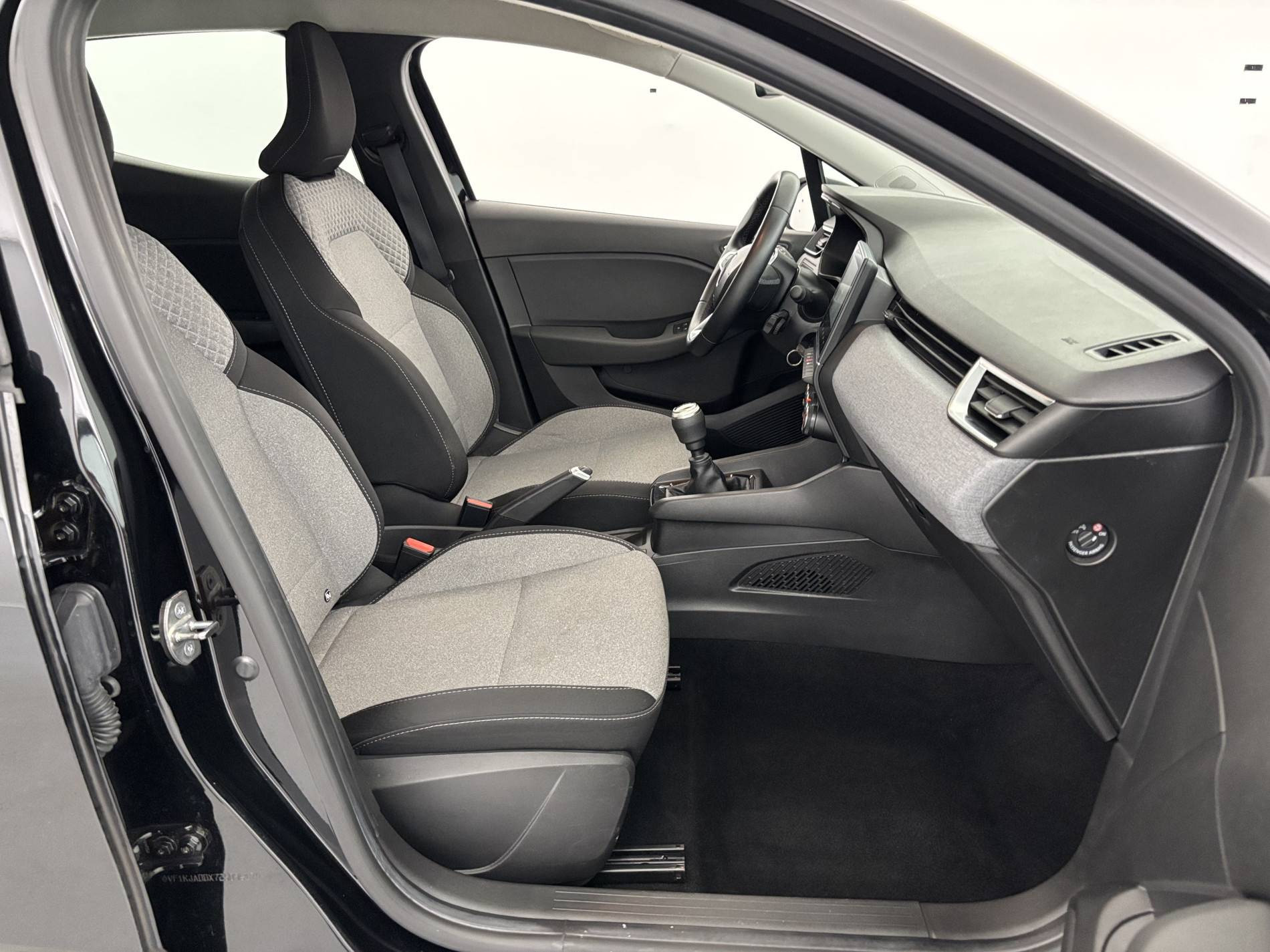 Vente en ligne Renault Clio 5 Clio TCe 90 au prix de 14 990 €