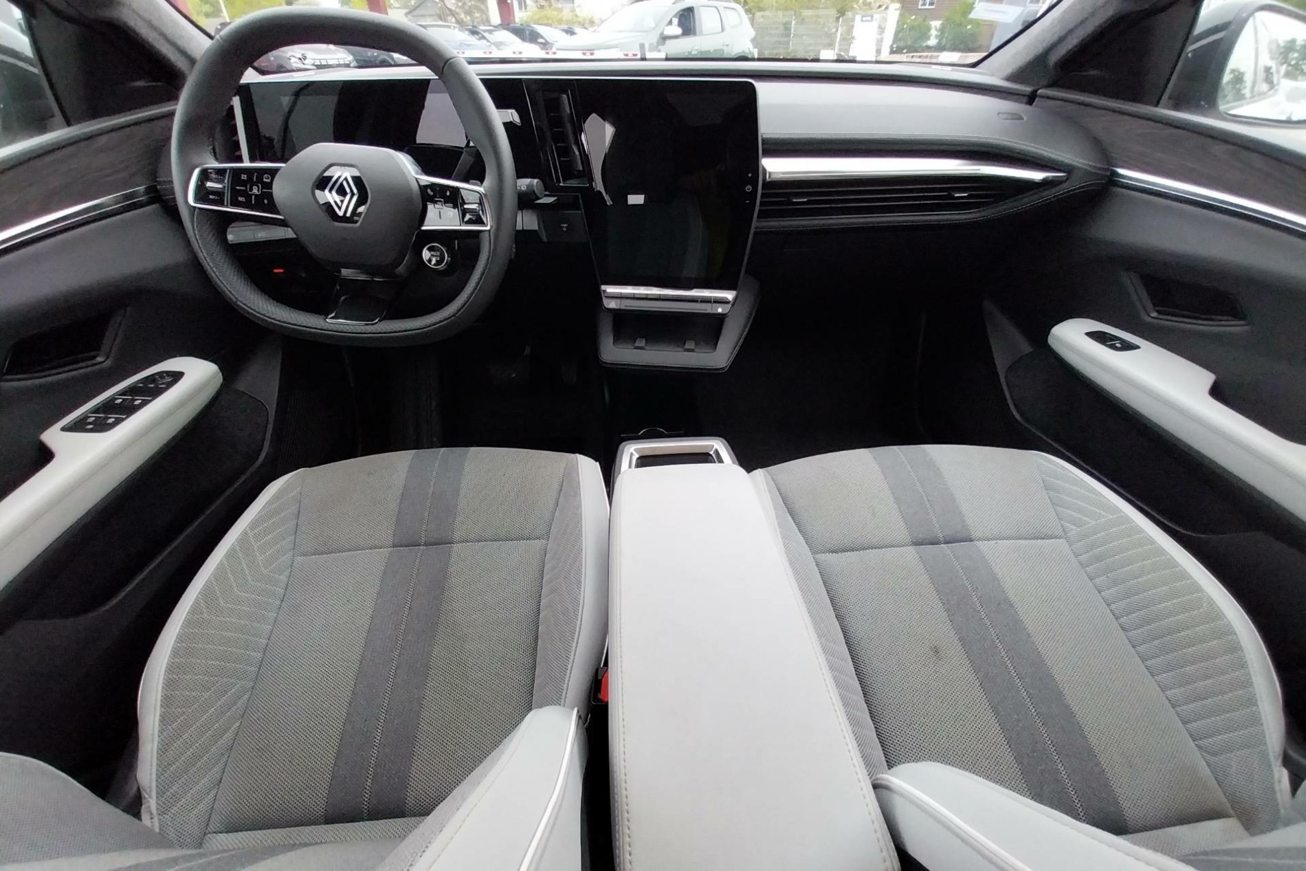 Vente en ligne Renault Scenic E-Tech Scenic E-Tech électrique 220 ch grande autonomie au prix de 40 490 €