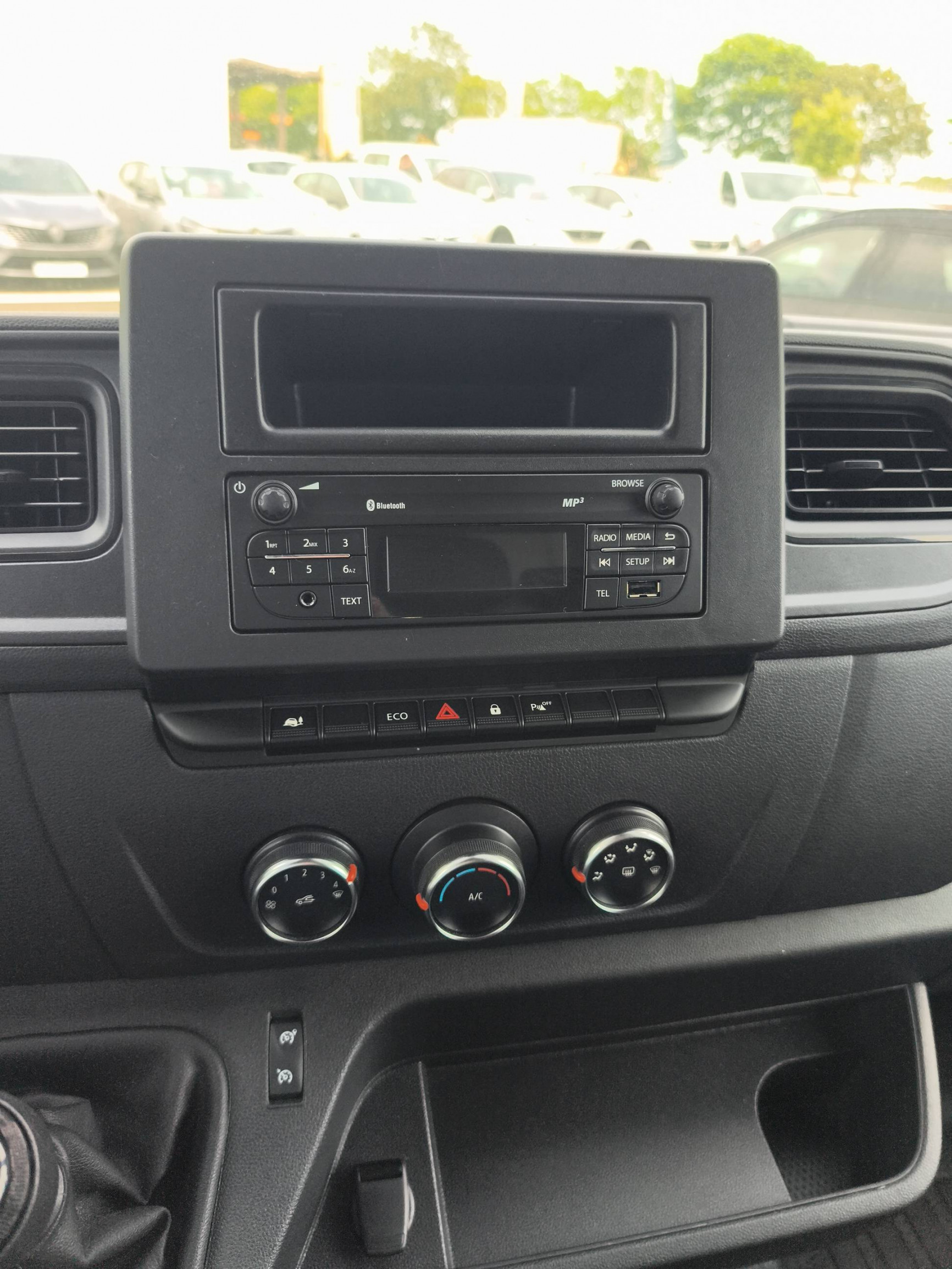 Vente en ligne Renault Master Fourgon MASTER FGN TRAC F3500 L2H2 BLUE DCI 135 au prix de 24 990 €