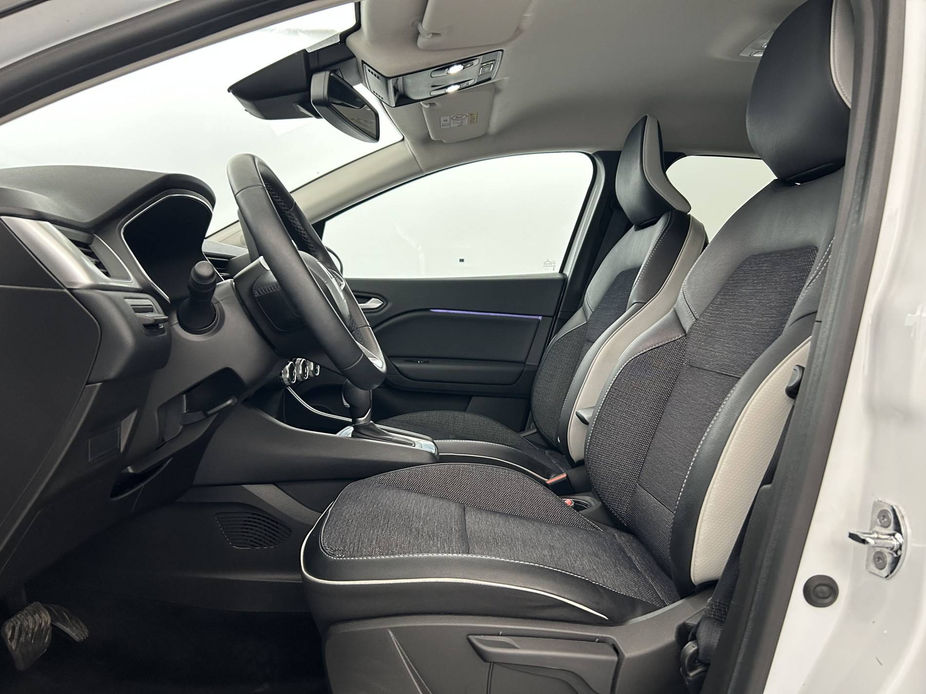 Vente en ligne Renault Captur  E-Tech full hybrid 145 au prix de 17 890 €