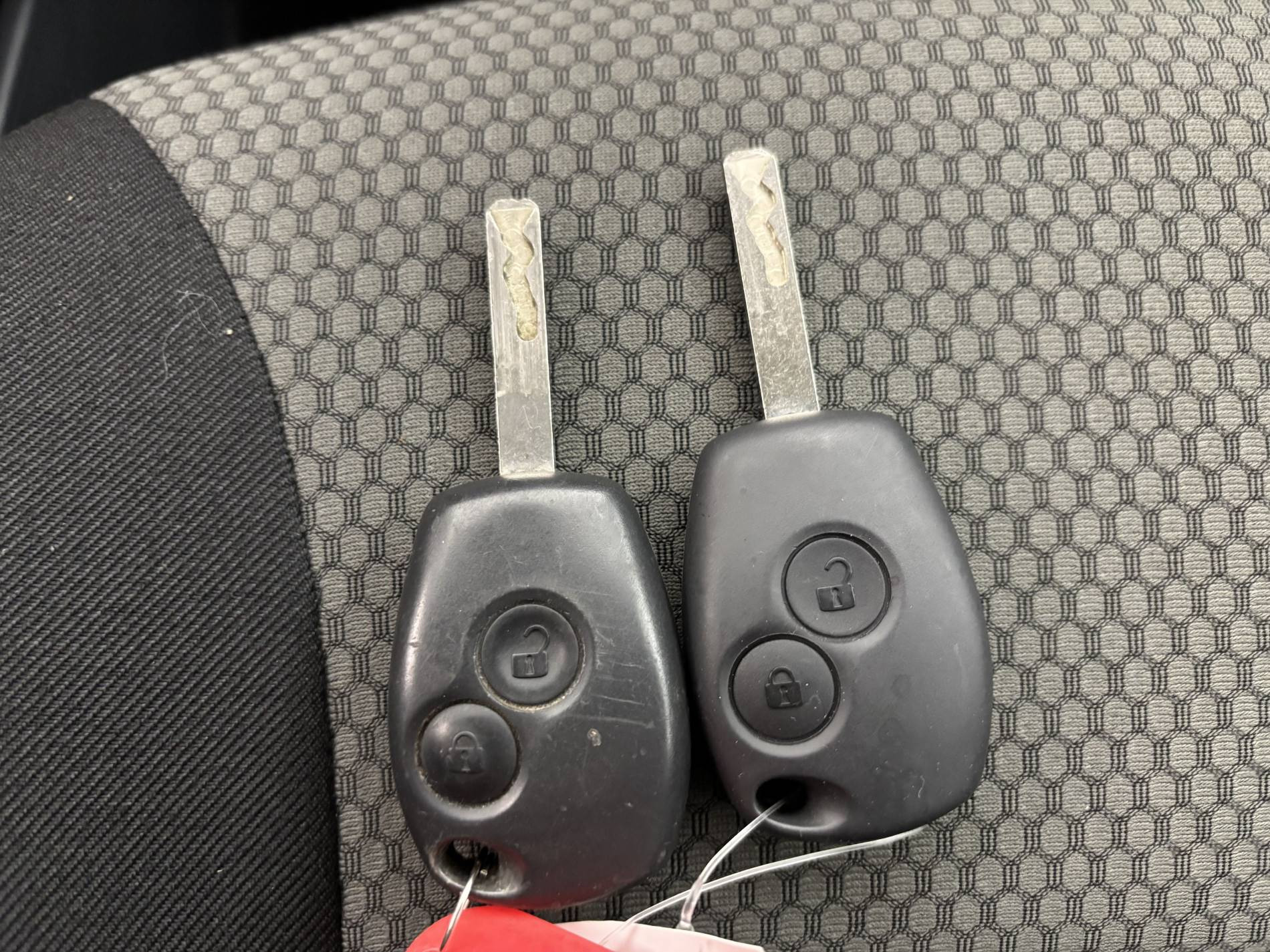 Vente en ligne Renault Kangoo Express  1.5 DCI 75 E6 au prix de 13 490 €