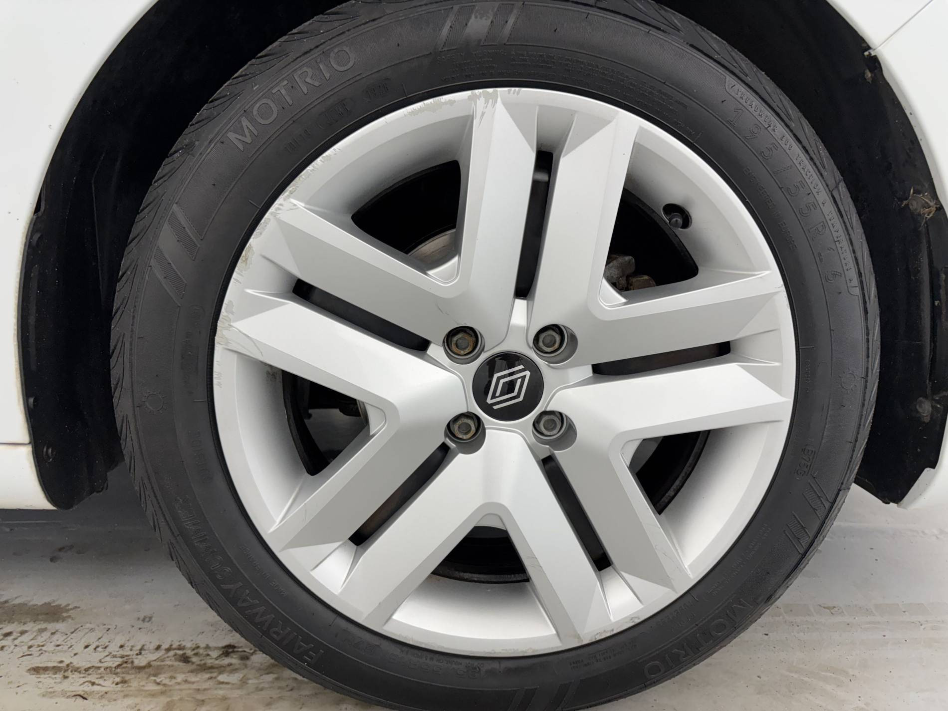 Vente en ligne Renault Clio 5 Clio TCe 90 au prix de 14 690 €