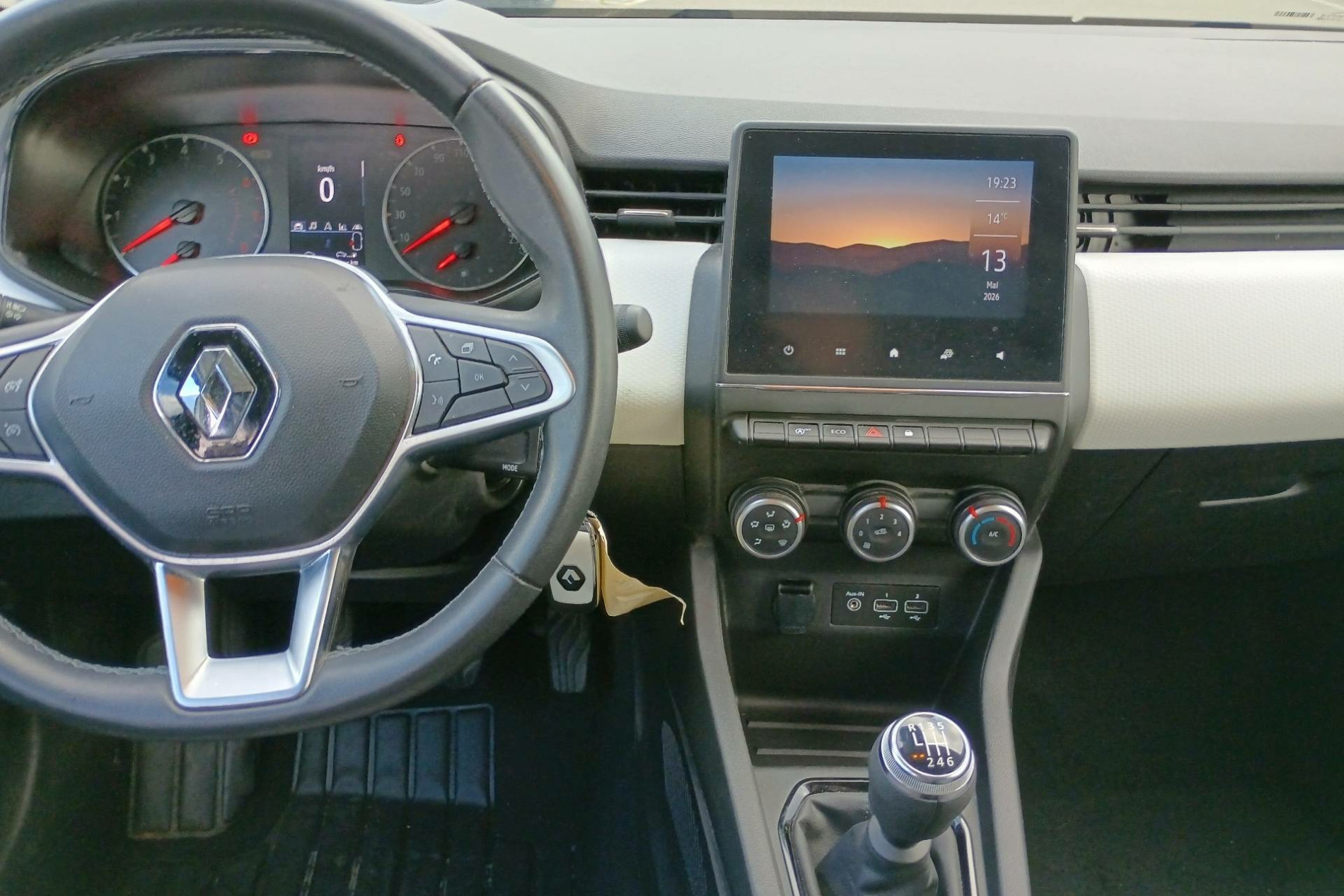 Vente en ligne Renault Clio 5 Clio TCe 90 au prix de 14 490 €