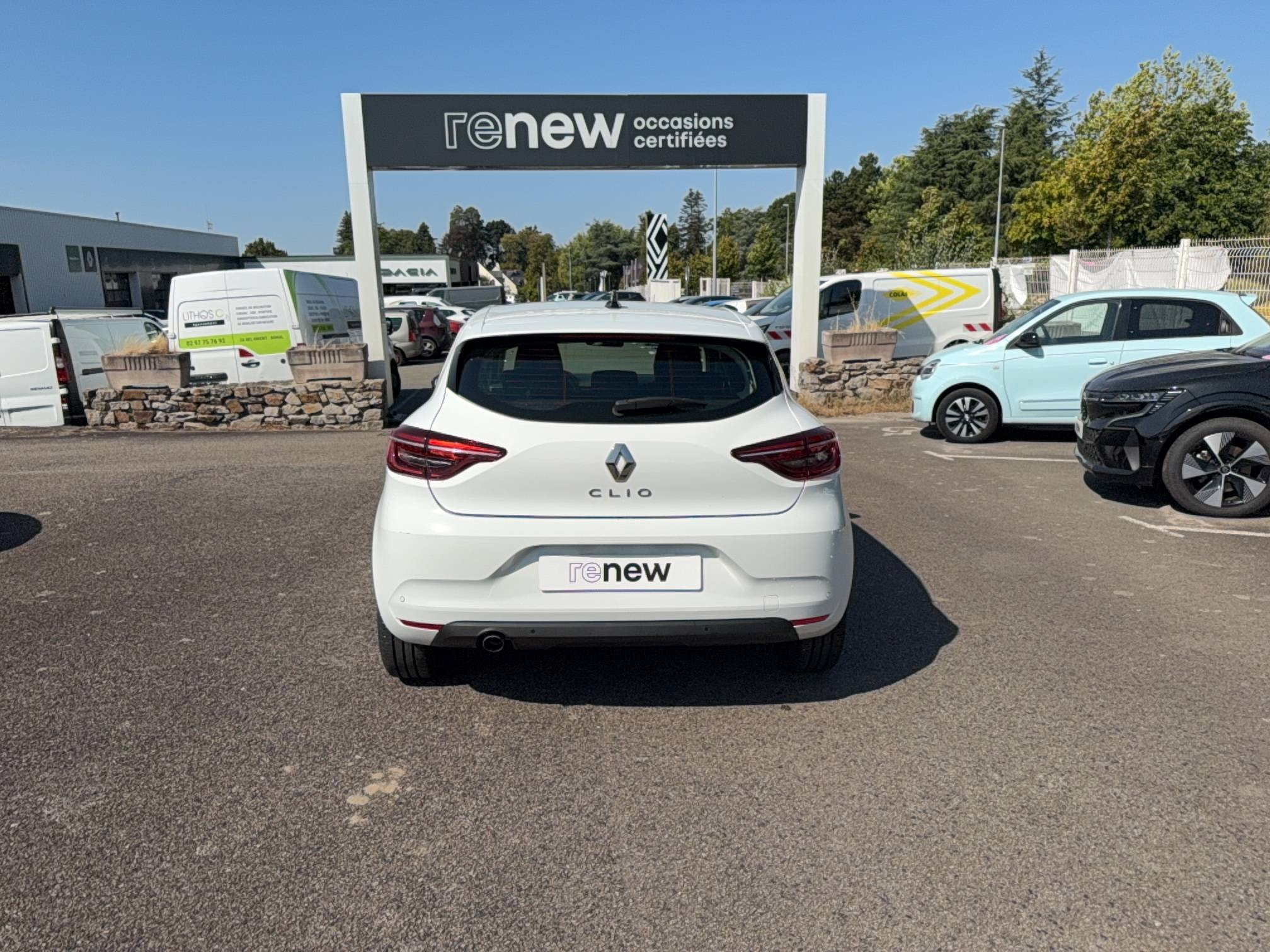 Vente en ligne Renault Clio 5 Clio TCe 90 au prix de 14 290 €