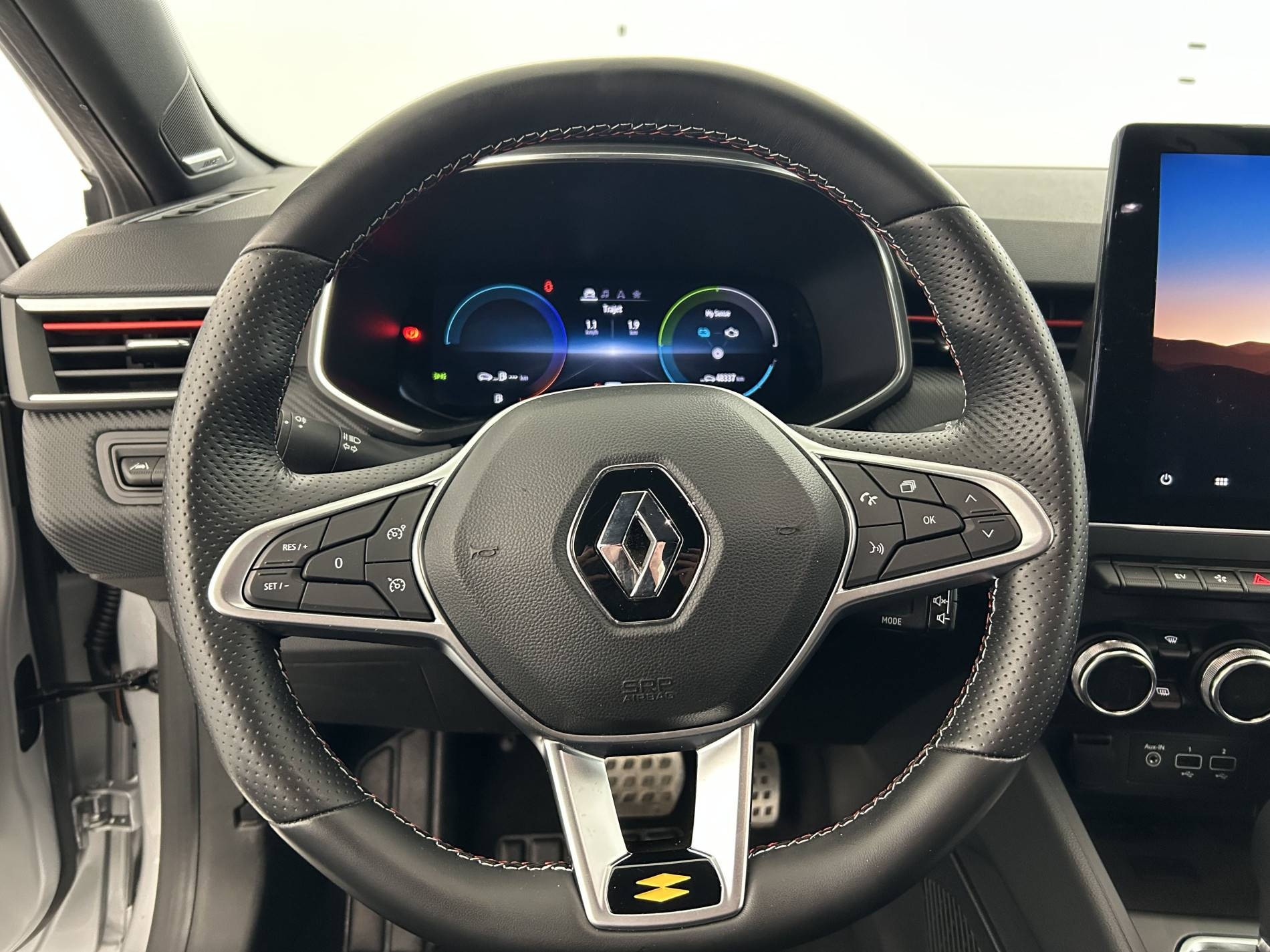 Vente en ligne Renault Clio 5 Clio E-Tech hybride 145 au prix de 17 490 €