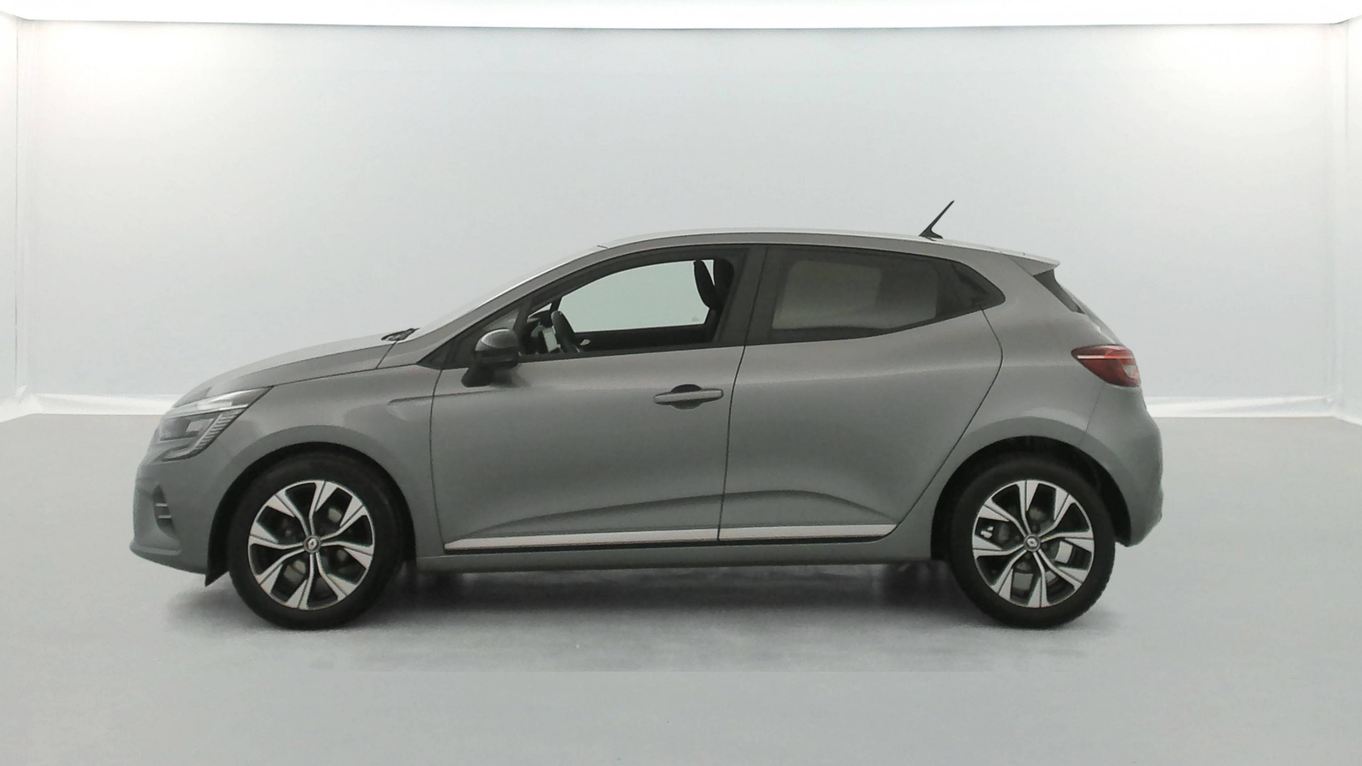 Vente en ligne Renault Clio 5 Clio TCe 90 au prix de 12 990 €