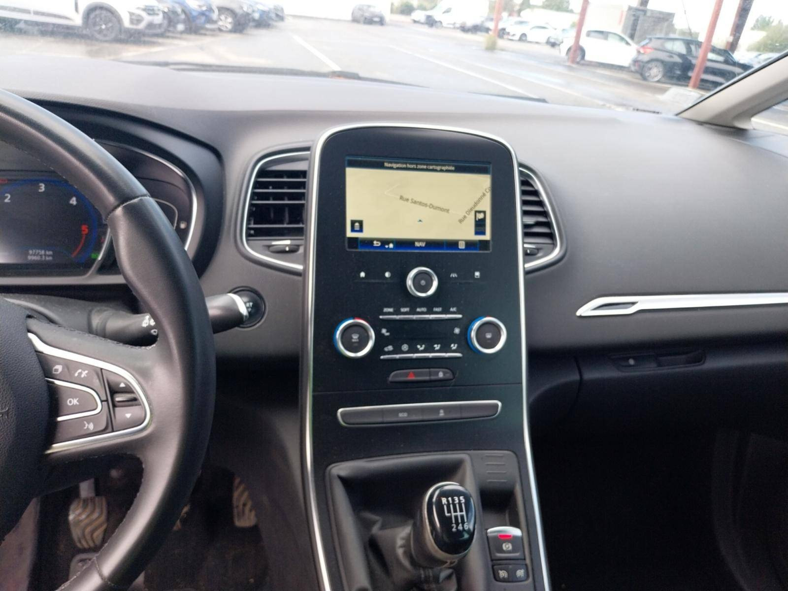 Vente en ligne Renault Scenic 4 Scenic Blue dCi 120 au prix de 14 990 €