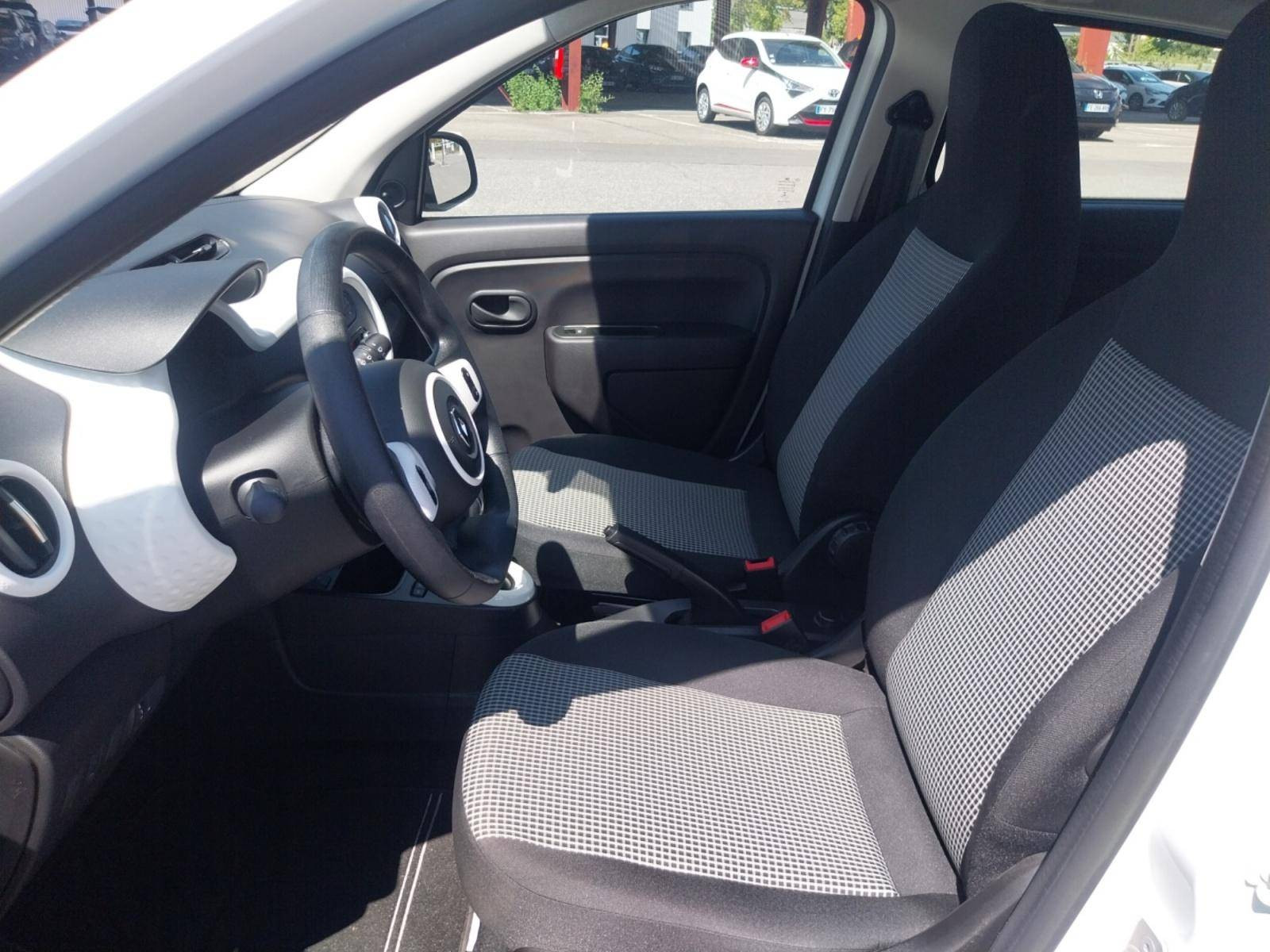 Vente en ligne Renault Twingo Electrique Twingo III E-Tech au prix de 10 990 €