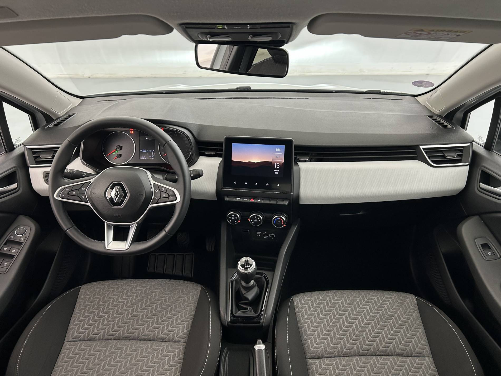 Vente en ligne Renault Clio 5 Clio TCe 90 au prix de 14 790 €