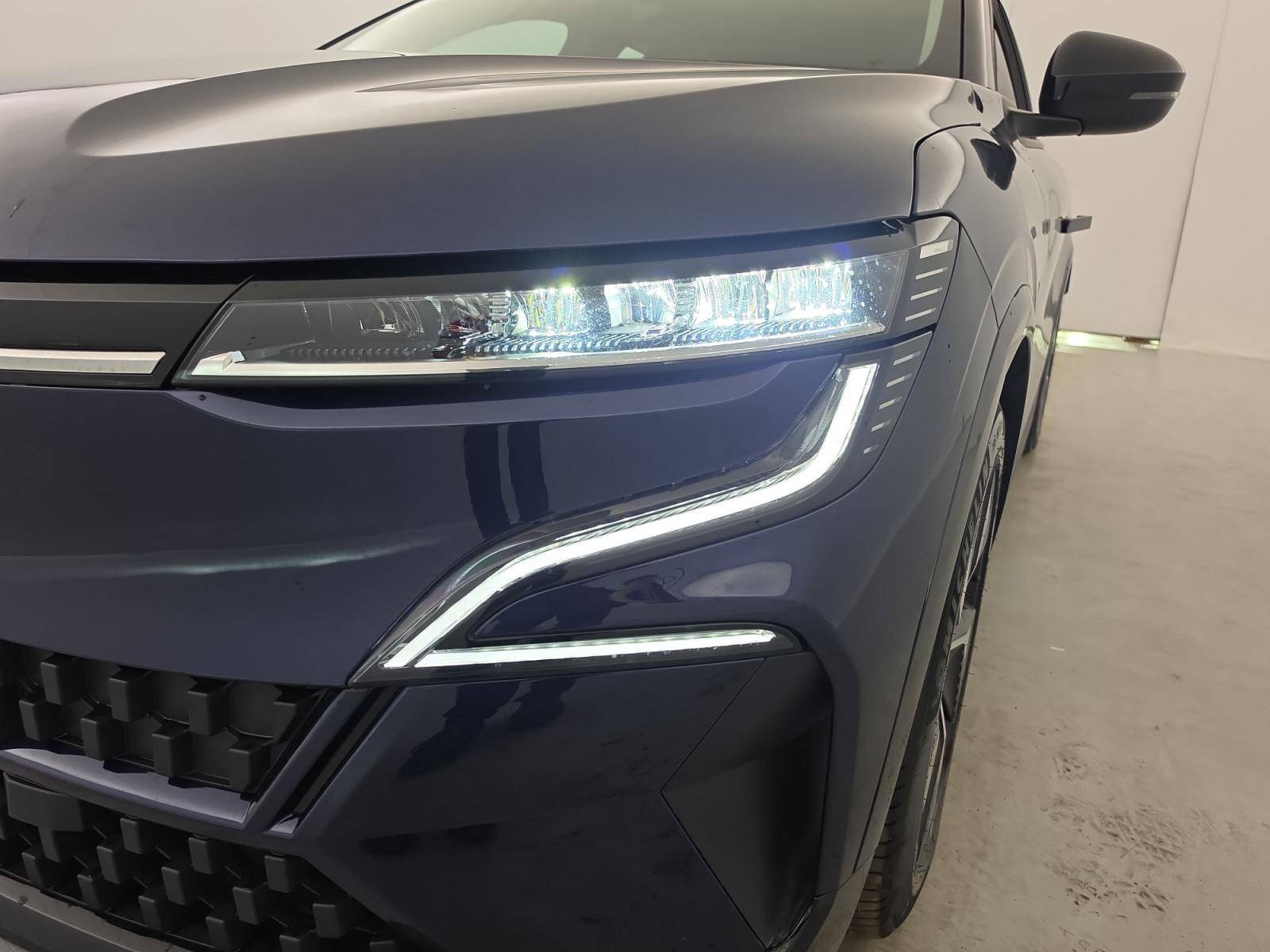 Vente en ligne Renault Megane E-Tech  EV60 220 ch super charge au prix de 23 990 €
