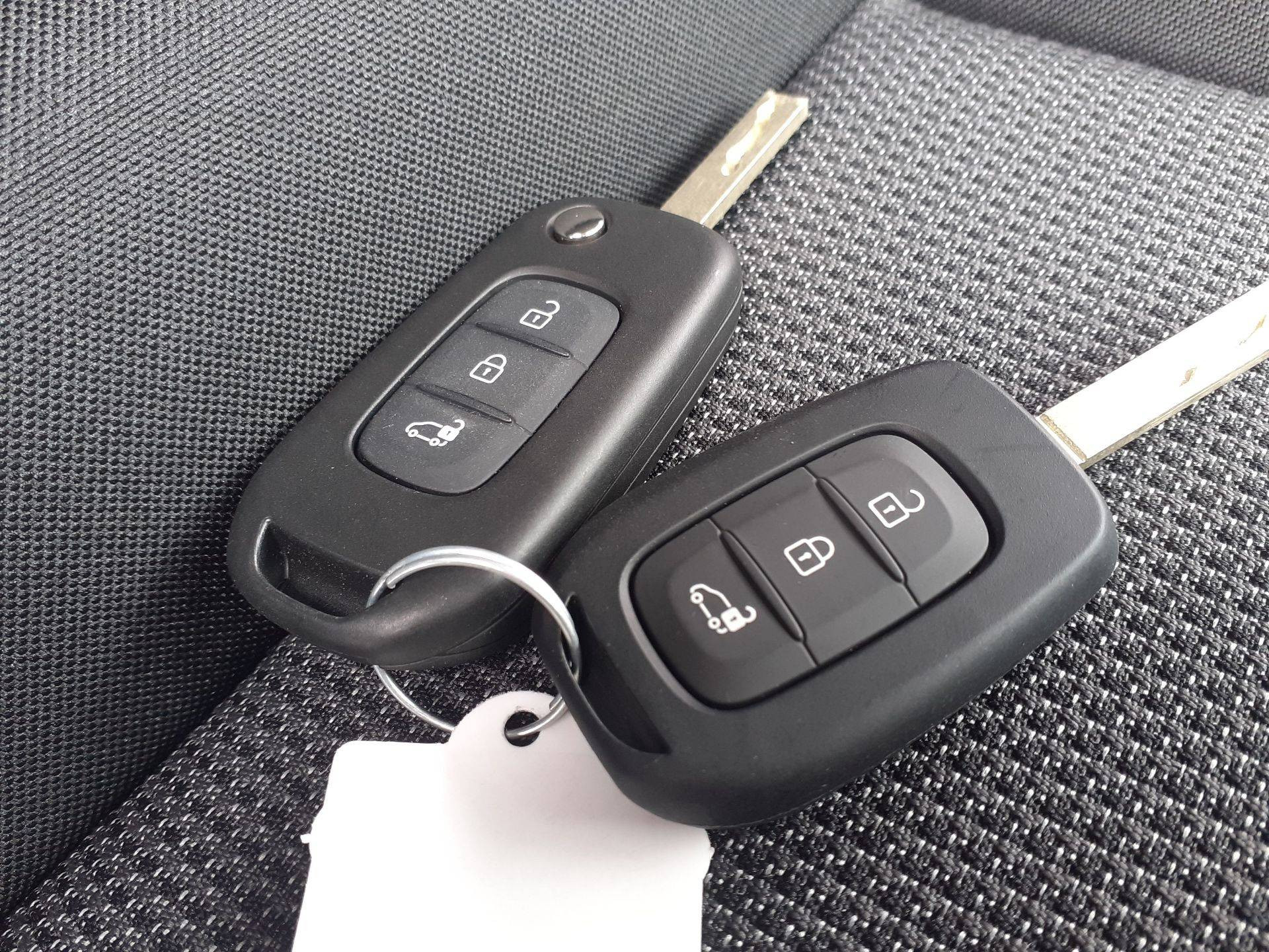 Vente en ligne Renault Trafic Van E-Tech TRAFIC E-TECH ELECTRIQUE FGN L1H1 3T AC22 au prix de 40 224 €