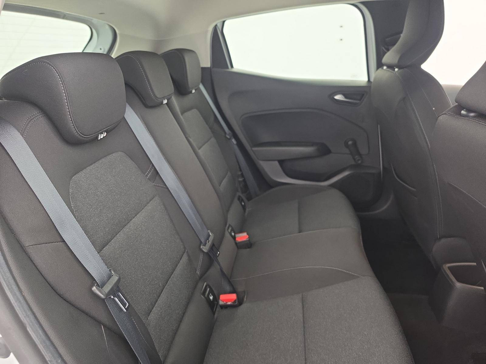 Vente en ligne Renault Clio 5 Clio E-Tech 140 - 21N au prix de 14 890 €