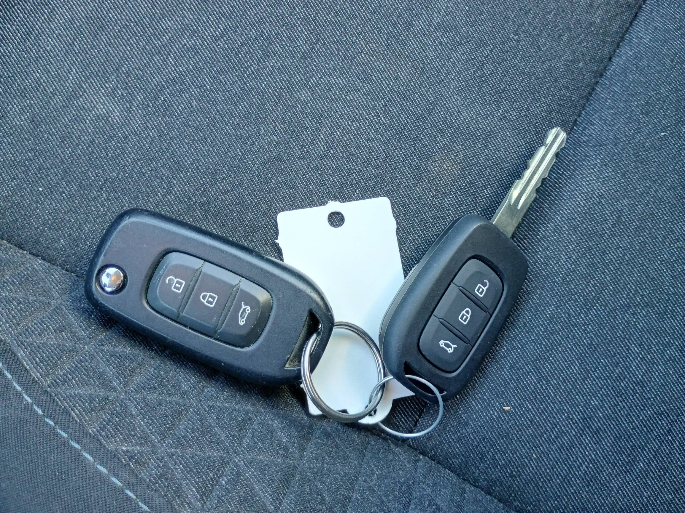 Vente en ligne Renault Clio 5 Clio TCe 90 au prix de 13 990 €