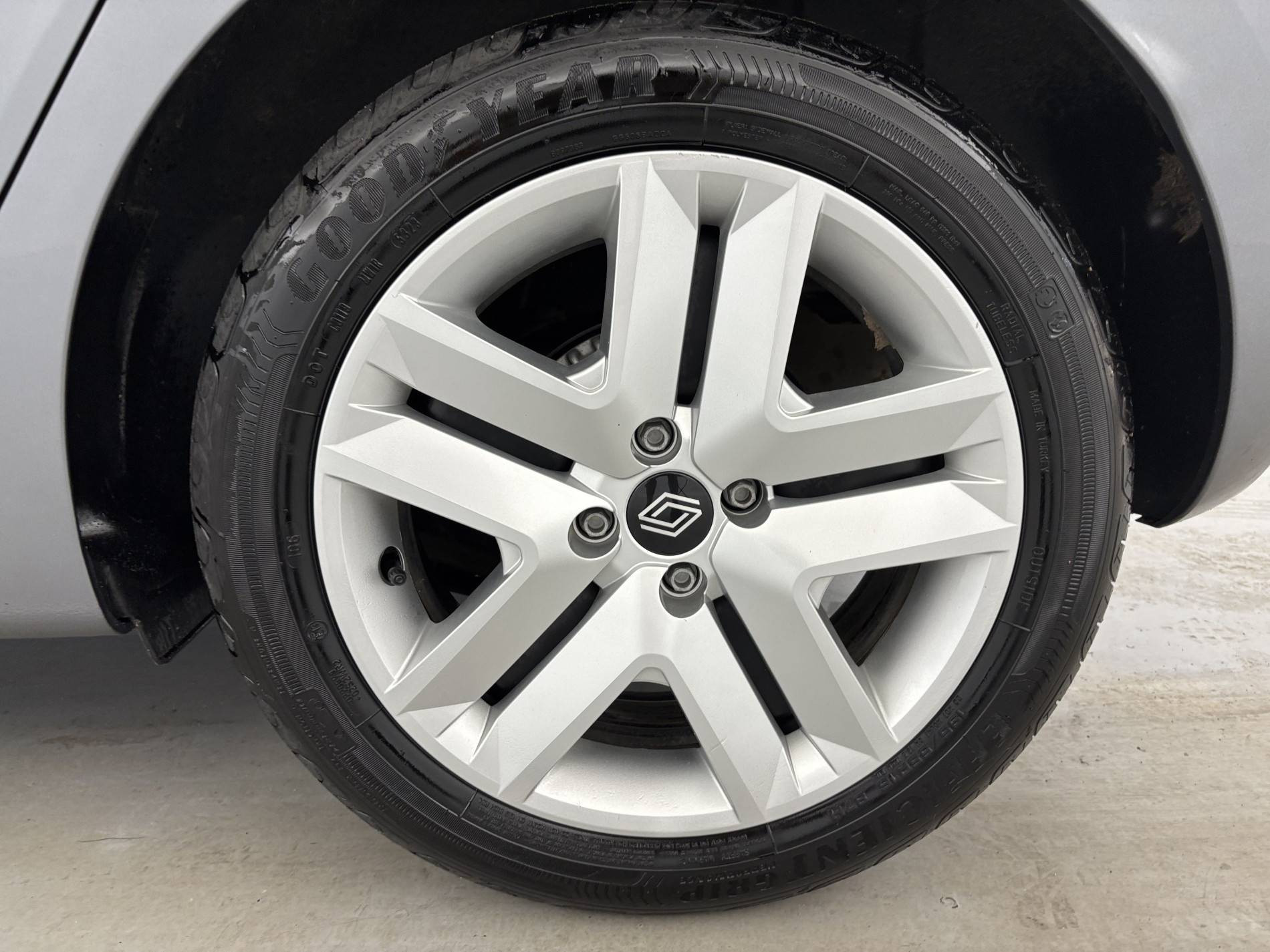 Vente en ligne Renault Clio 5 Clio TCe 90 au prix de 14 790 €