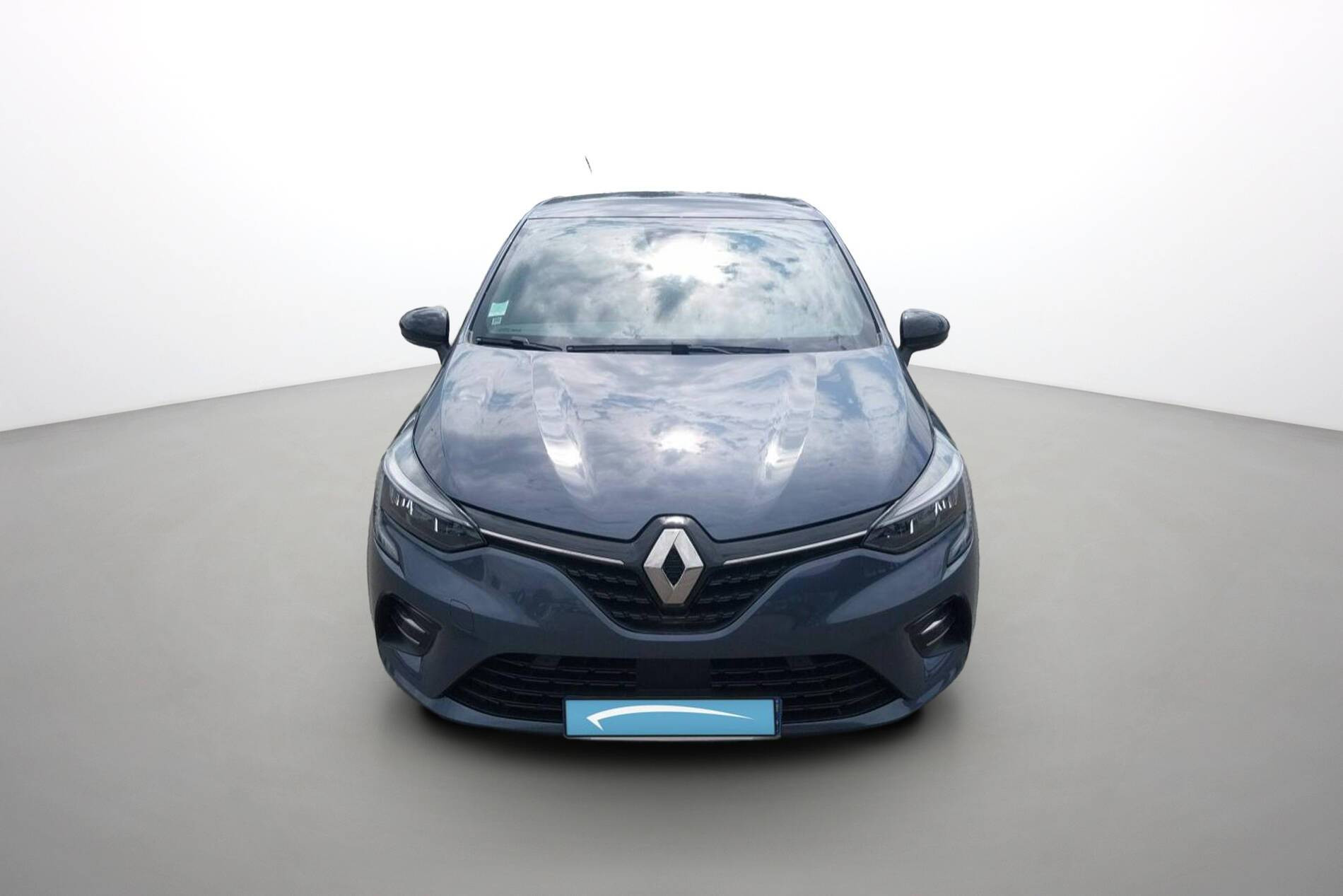 Vente en ligne Renault Clio 5 Clio E-Tech 140 - 21N au prix de 17 000 €