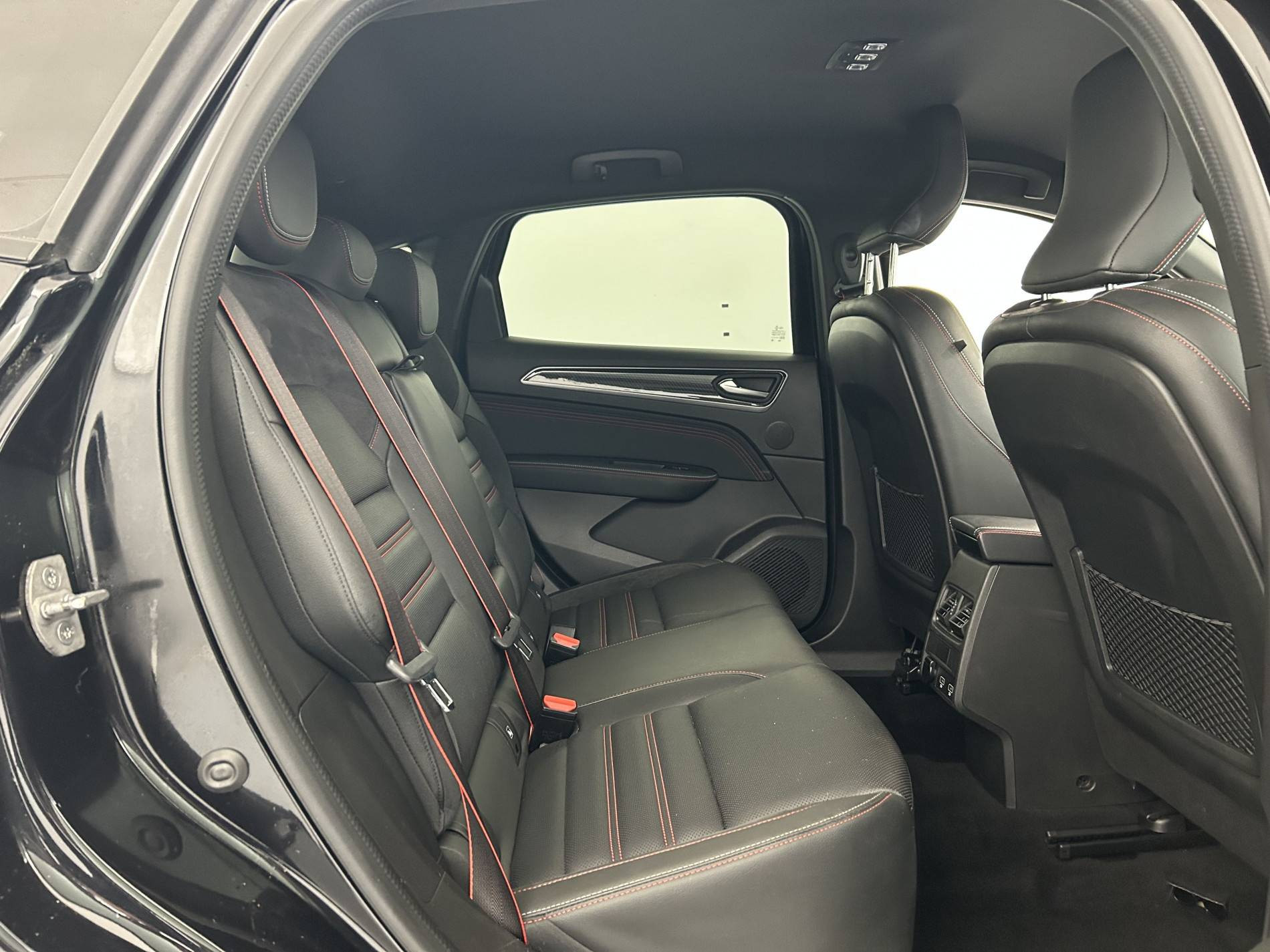 Vente en ligne Renault Arkana  TCe 140 EDC FAP - 21B au prix de 19 990 €