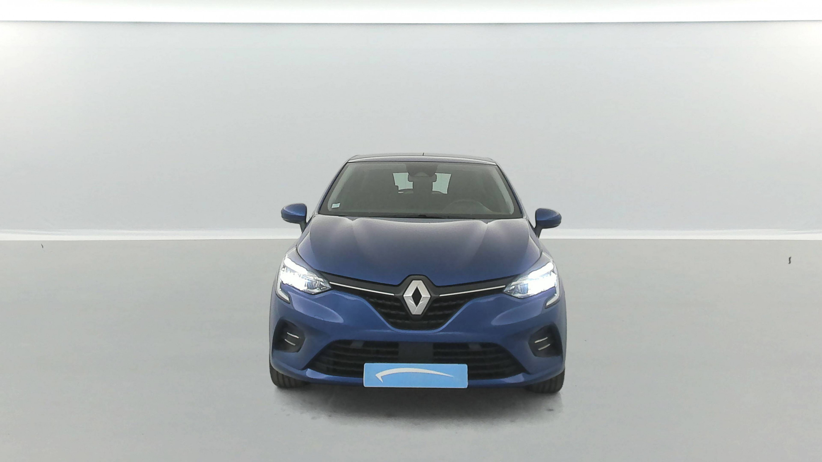 Vente en ligne Renault Clio 5 Clio E-Tech 140 - 21N au prix de 15 780 €